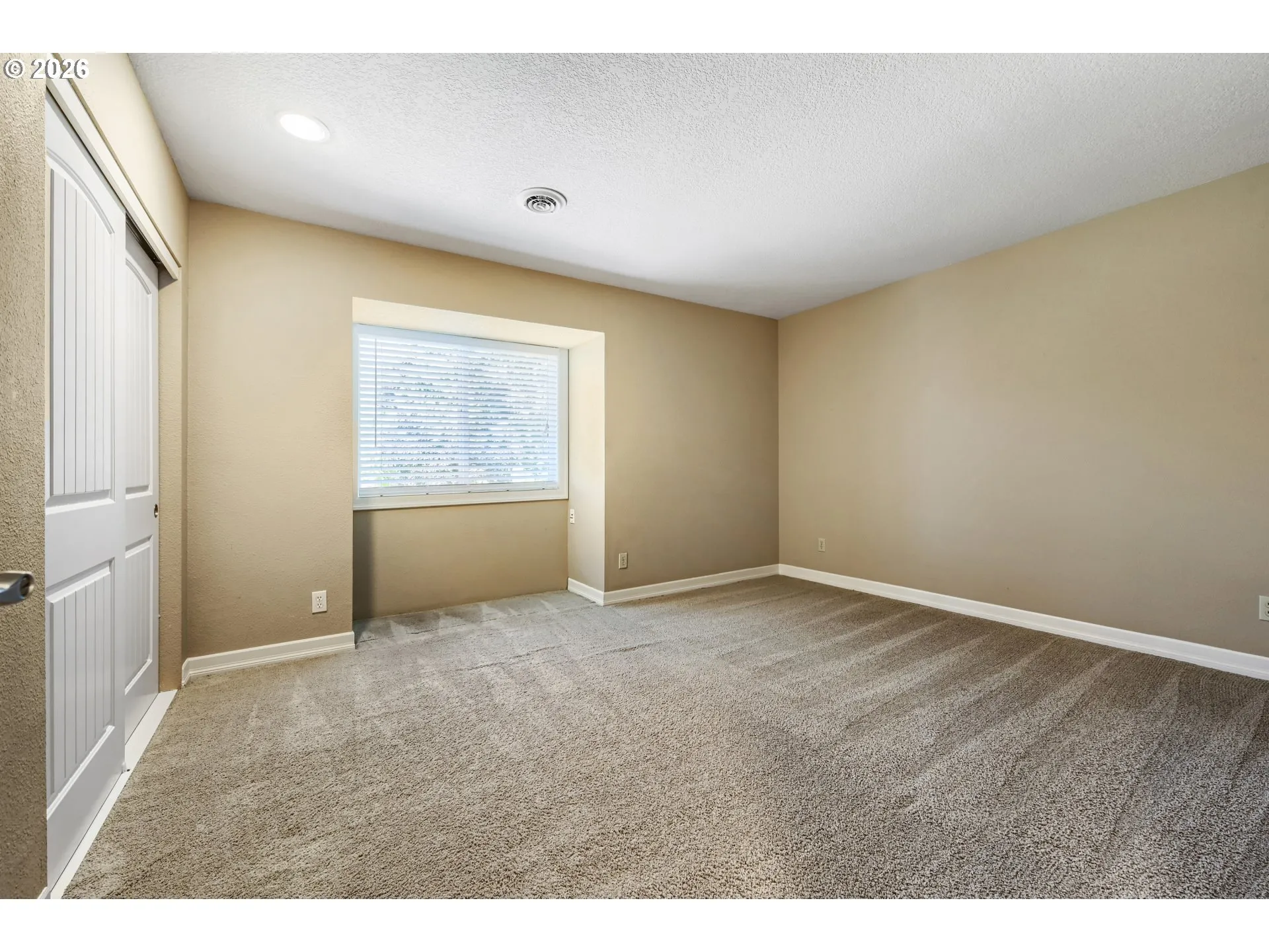 Bedroom-Upper