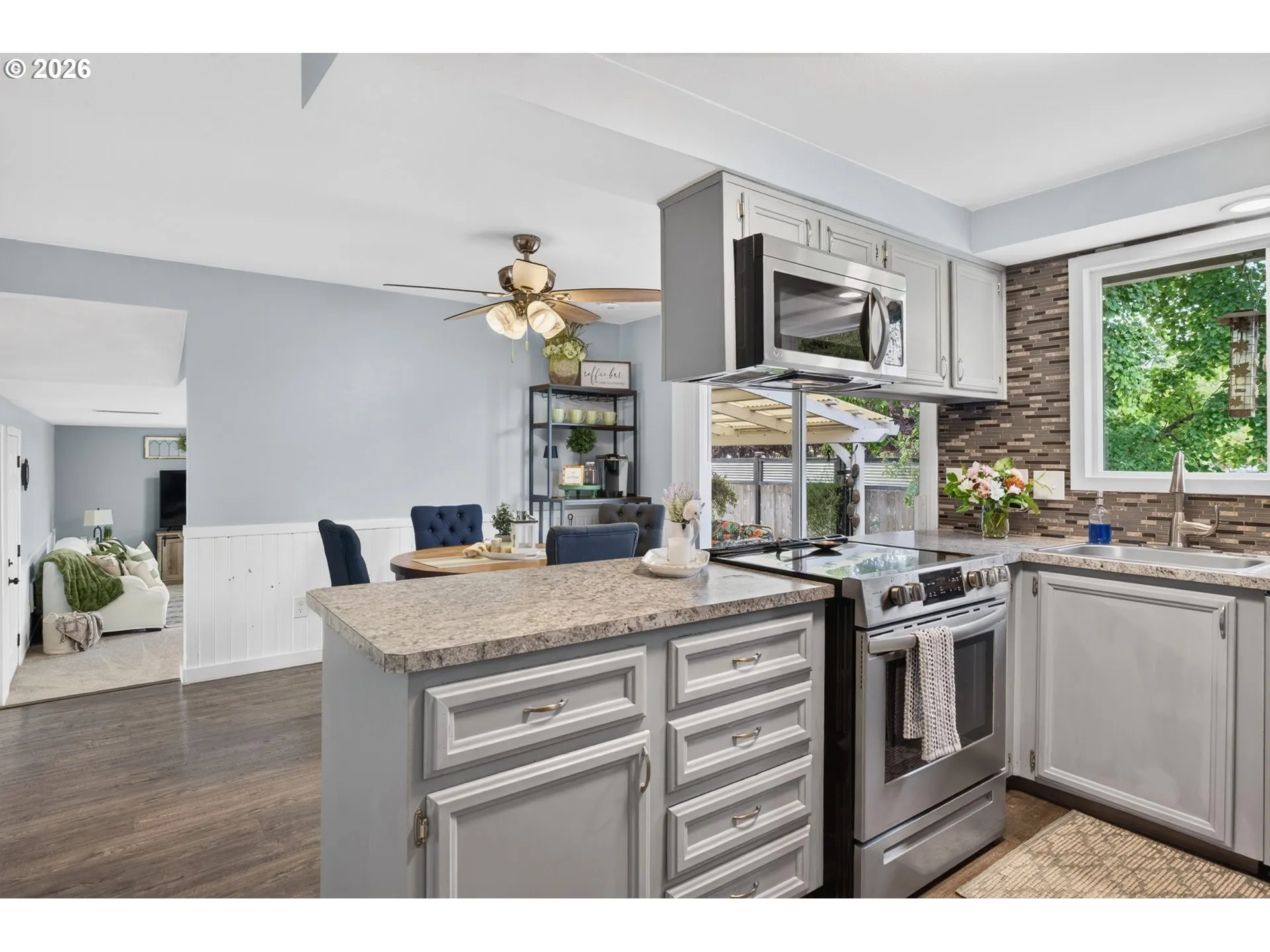 Dining Room-Formal