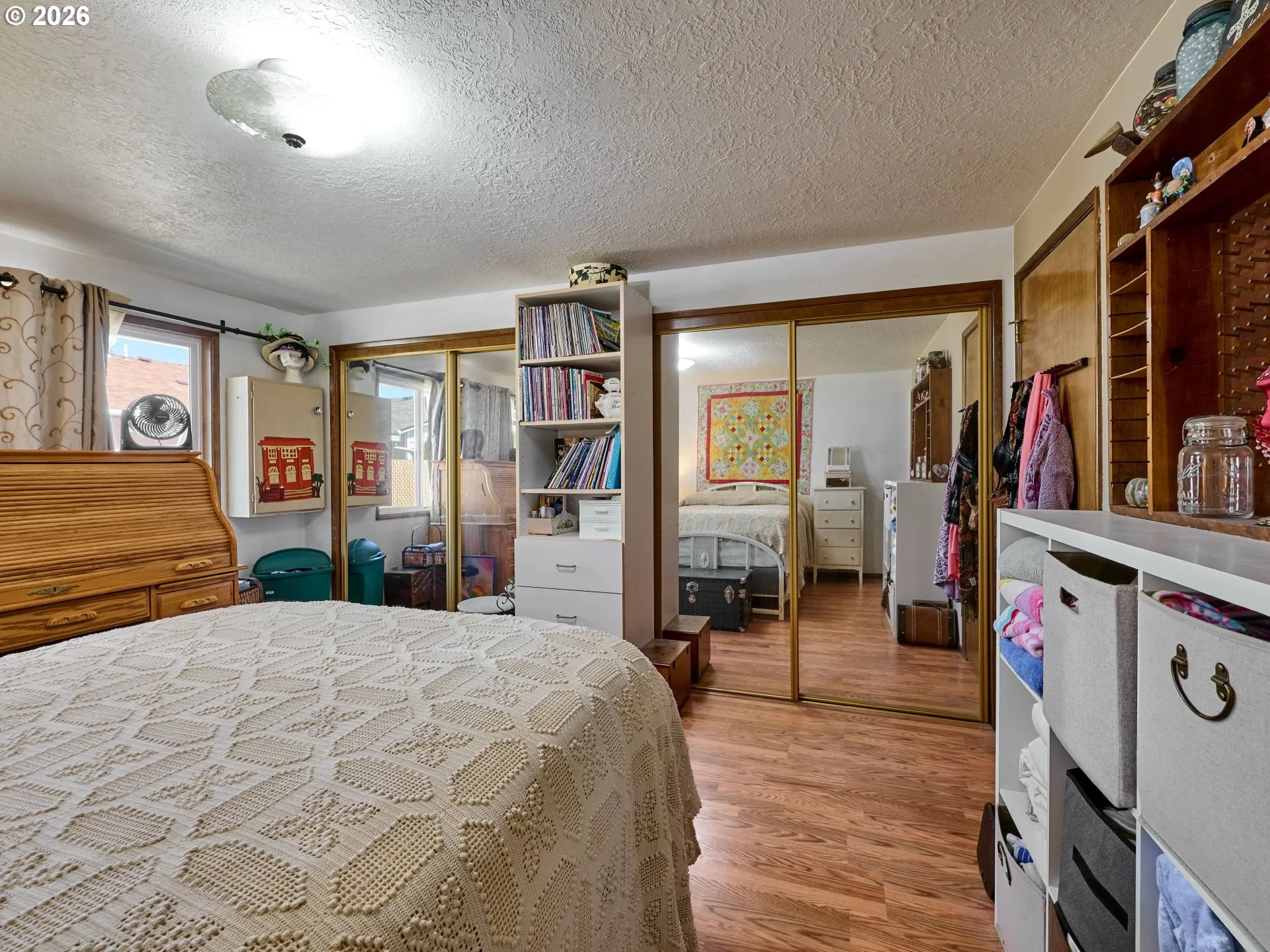 Bedroom, Primary
