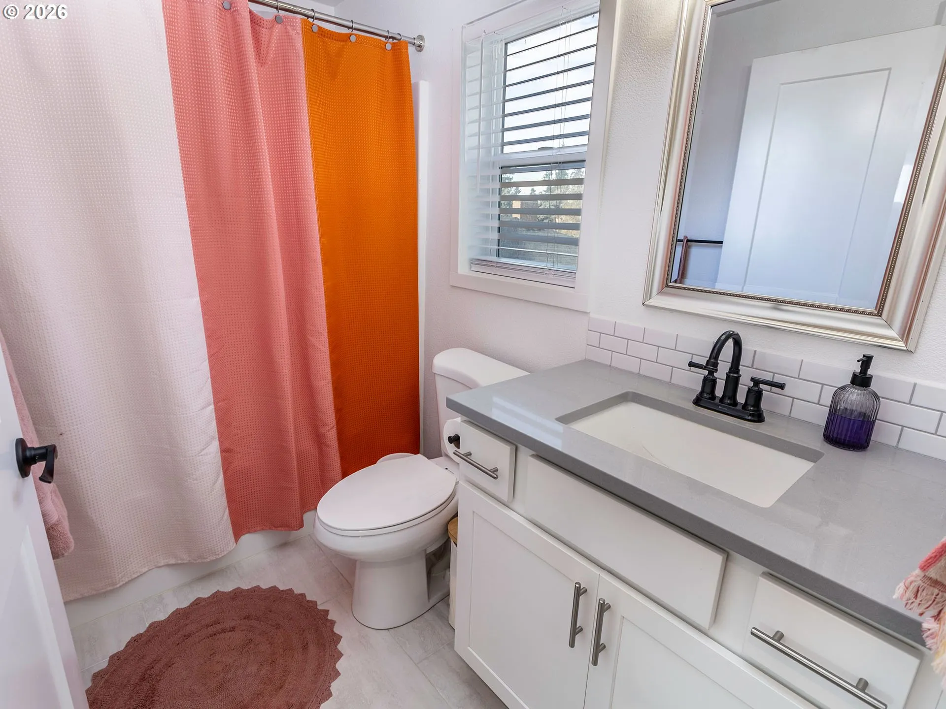 Bathroom-Upper