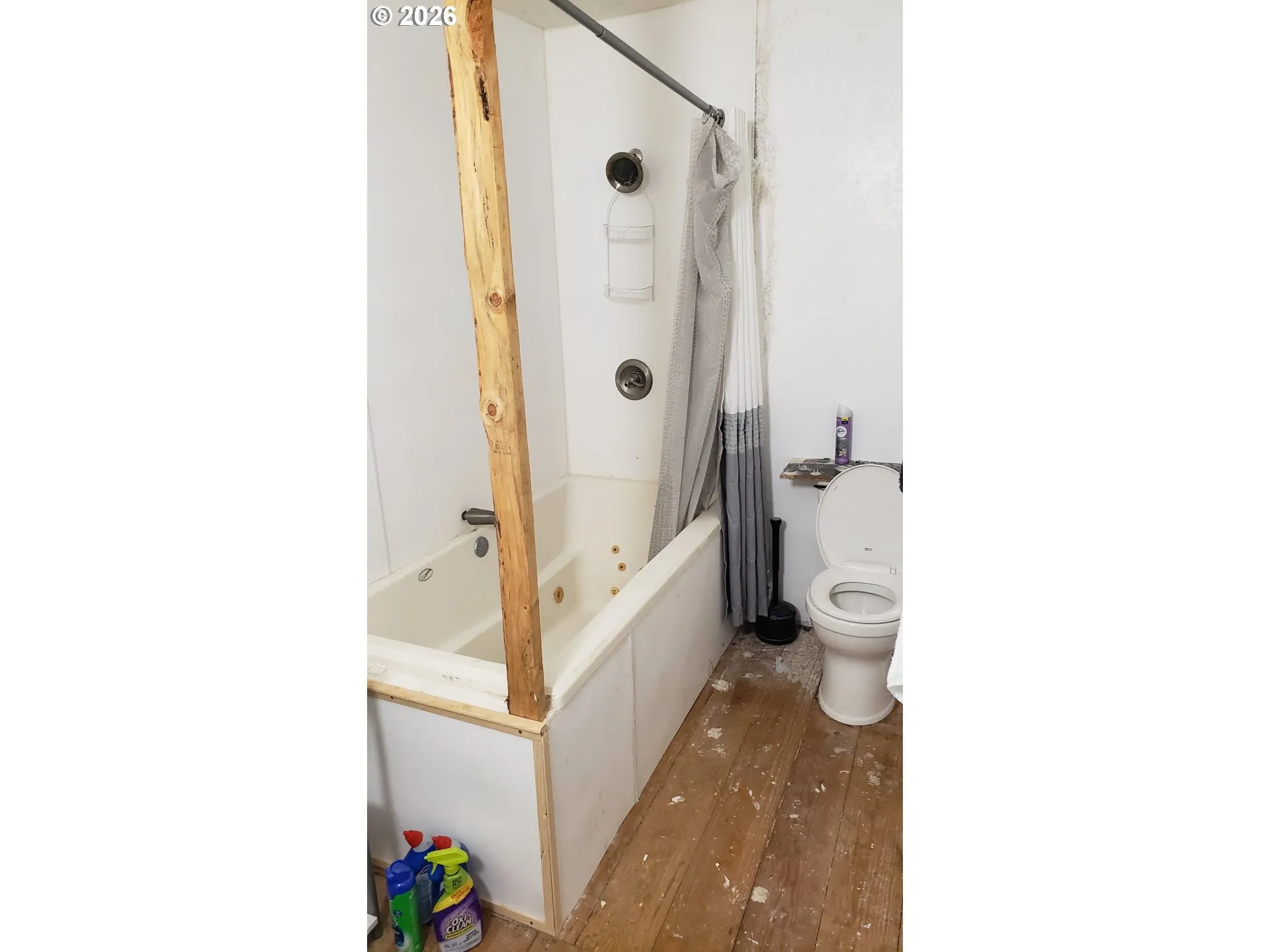 Bathroom-Lower