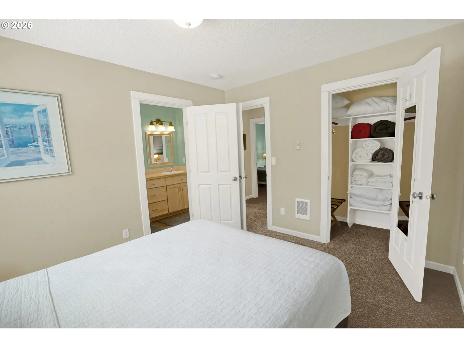 Bedroom, Primary