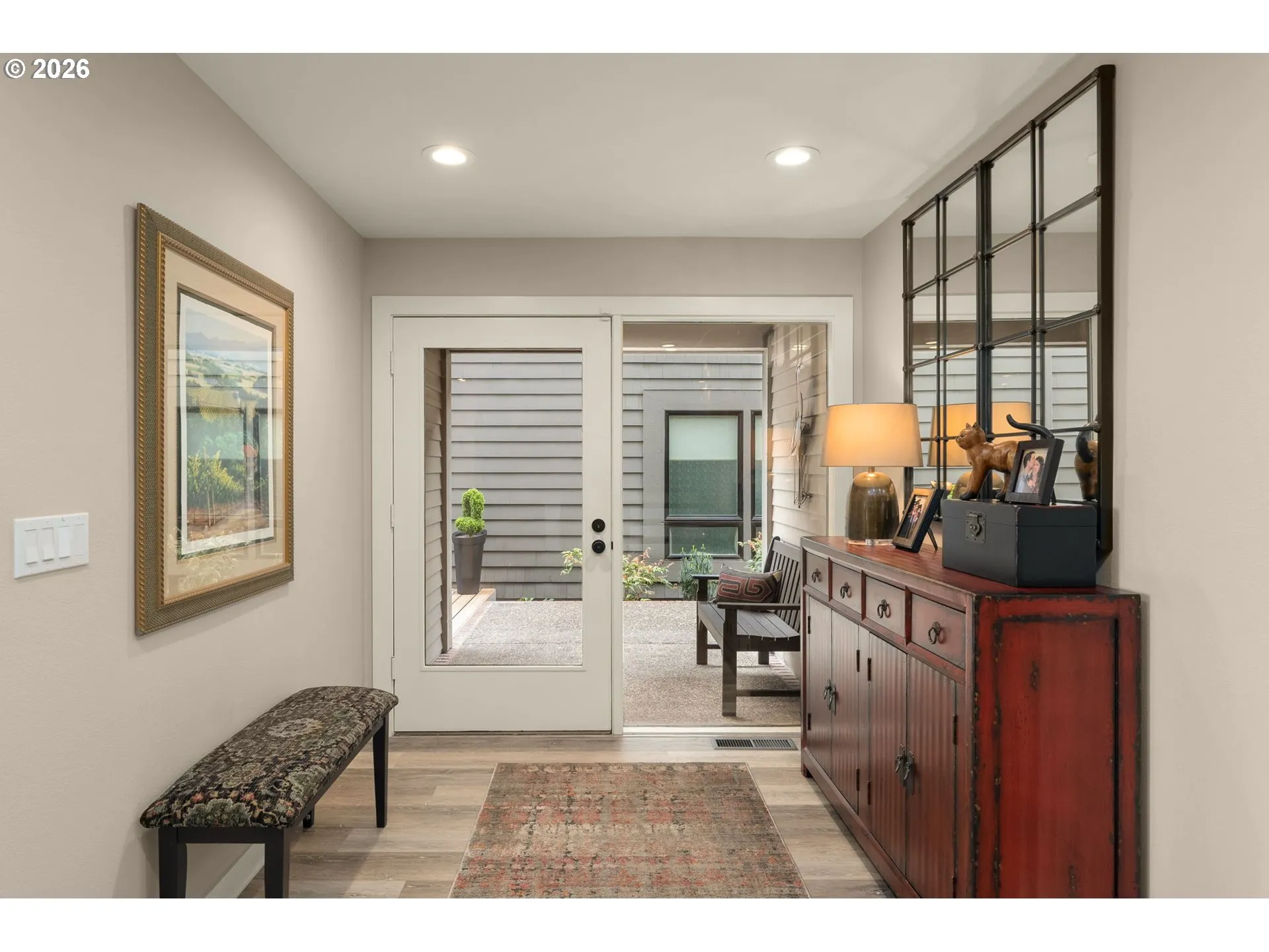 Entrance/Foyer
