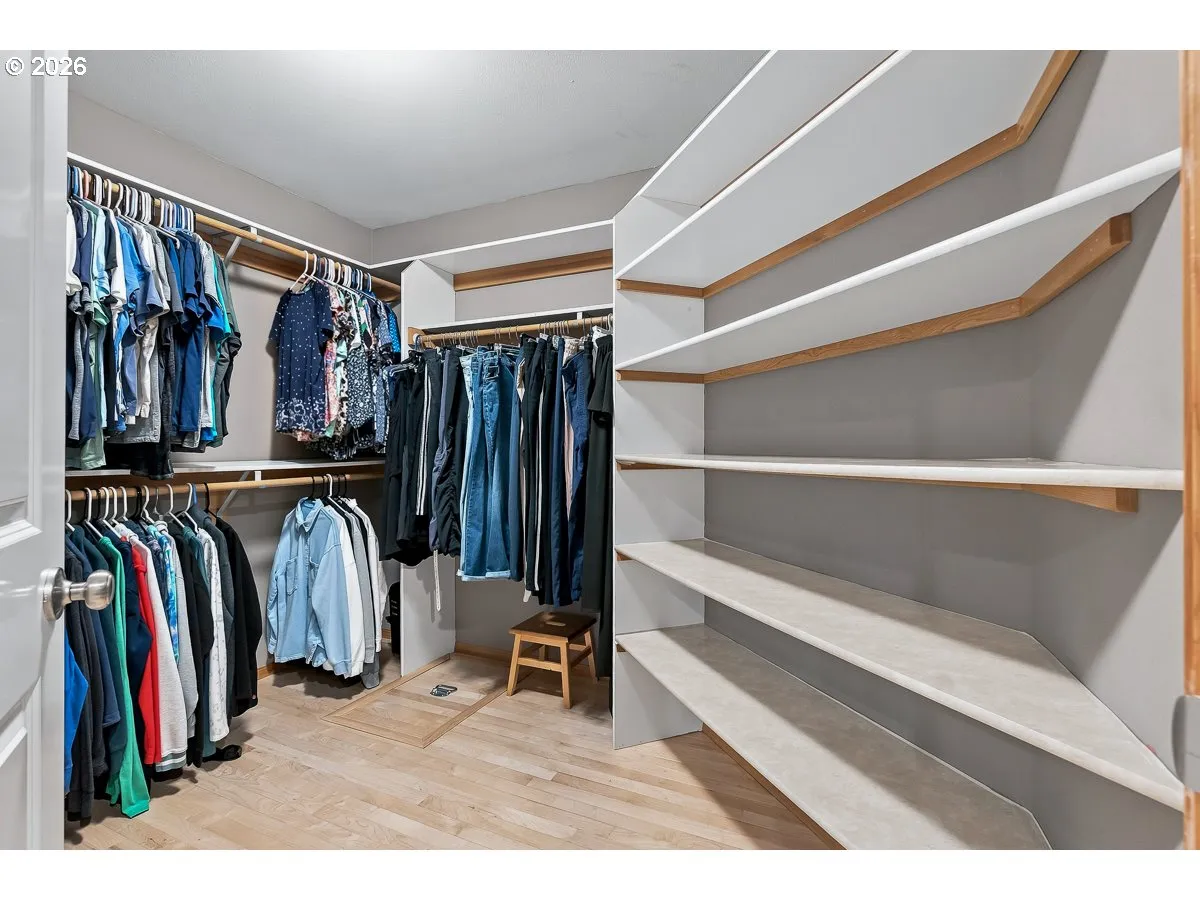 Bedroom, Primary-Walk-In Closet