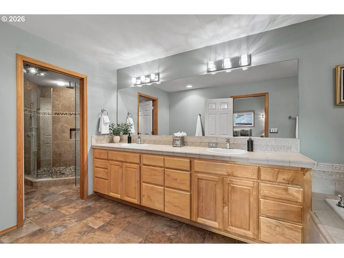 Bathroom, Attached-Double Sinks