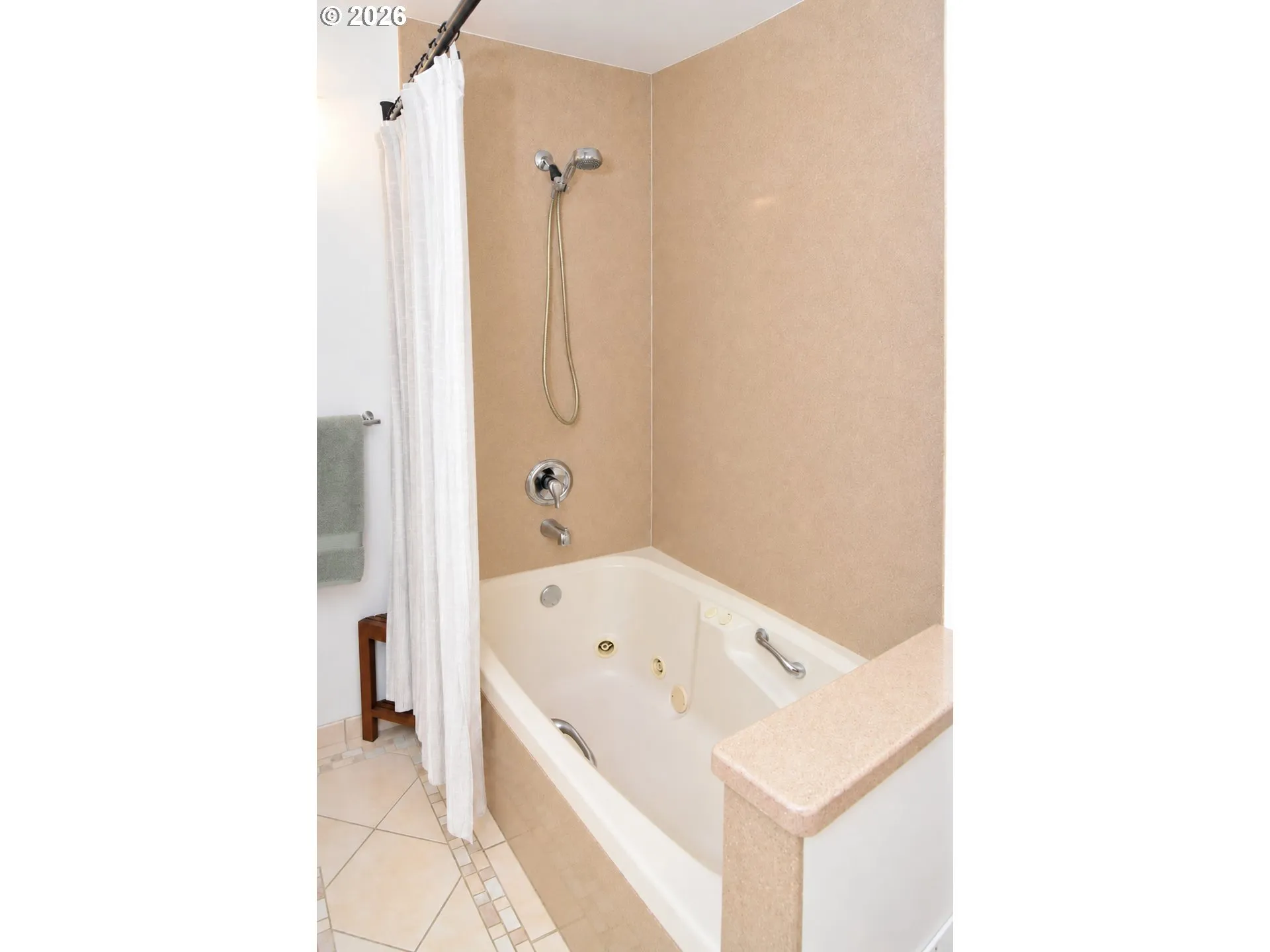 Bathroom-Lower
