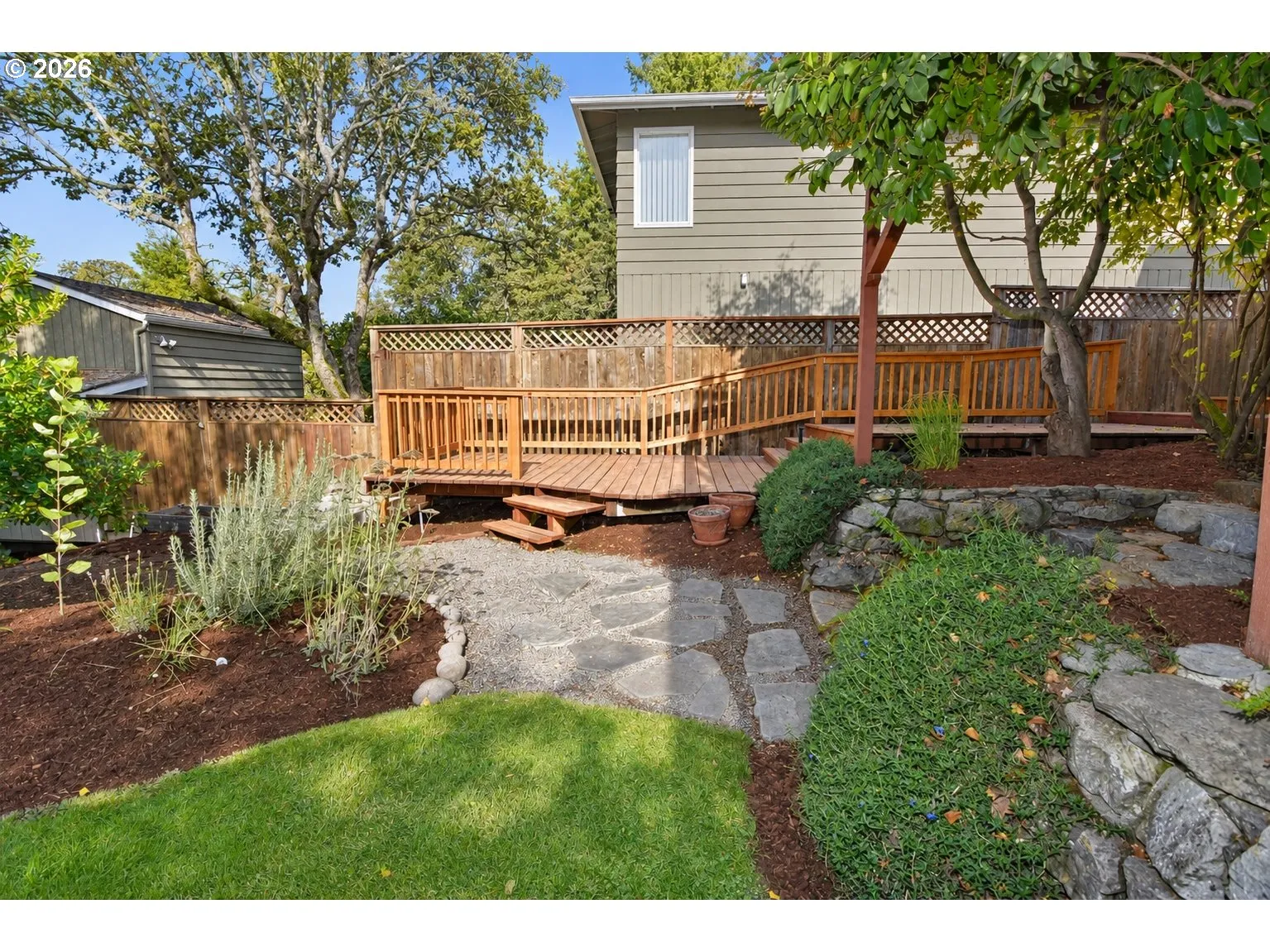 Yard-Back