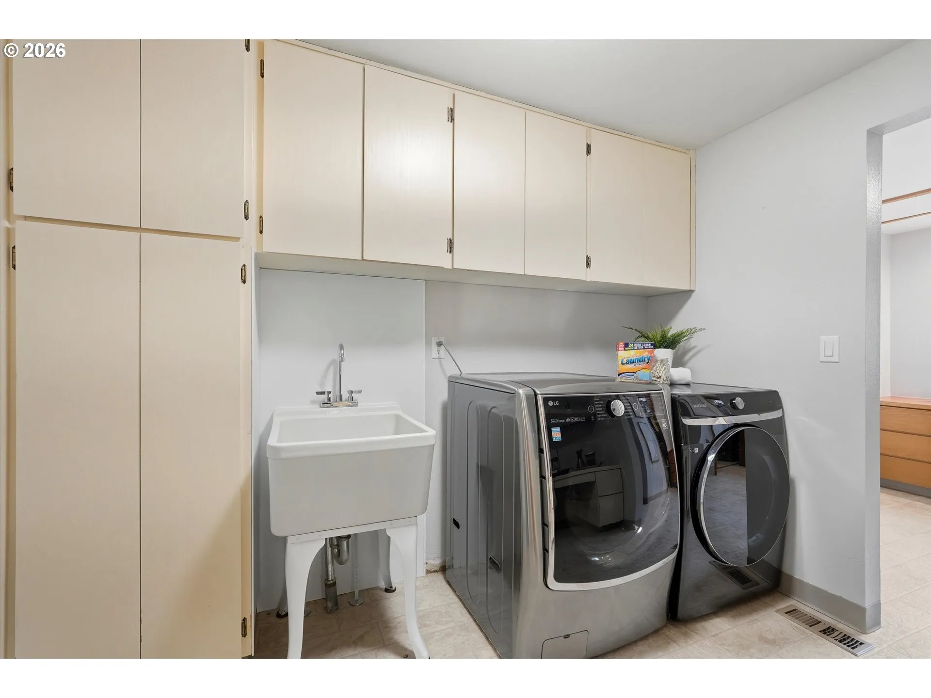 Laundry-Main