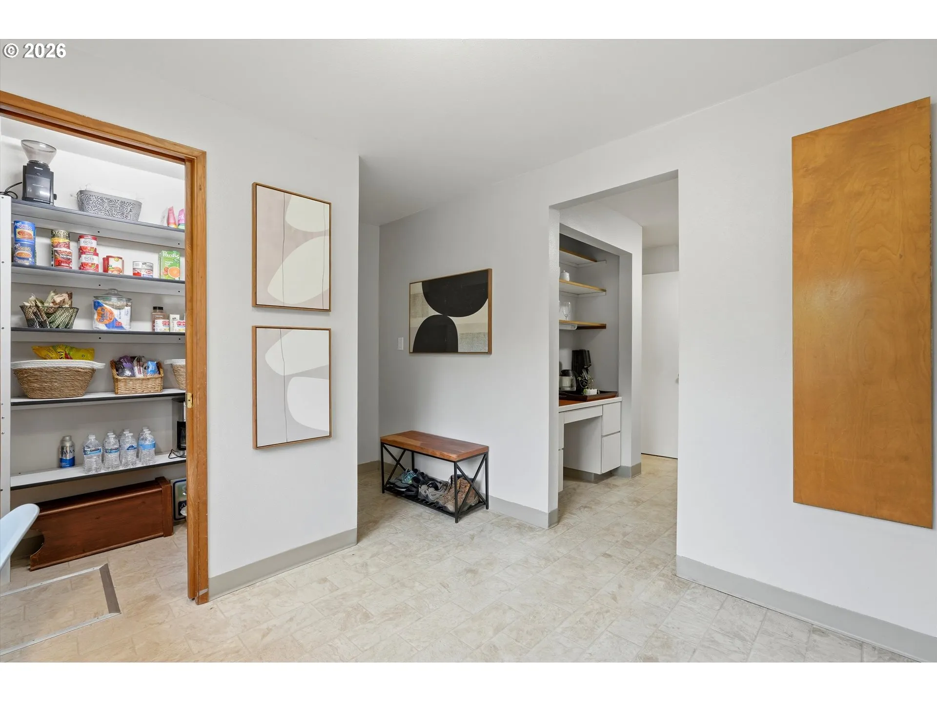 Pantry-Main