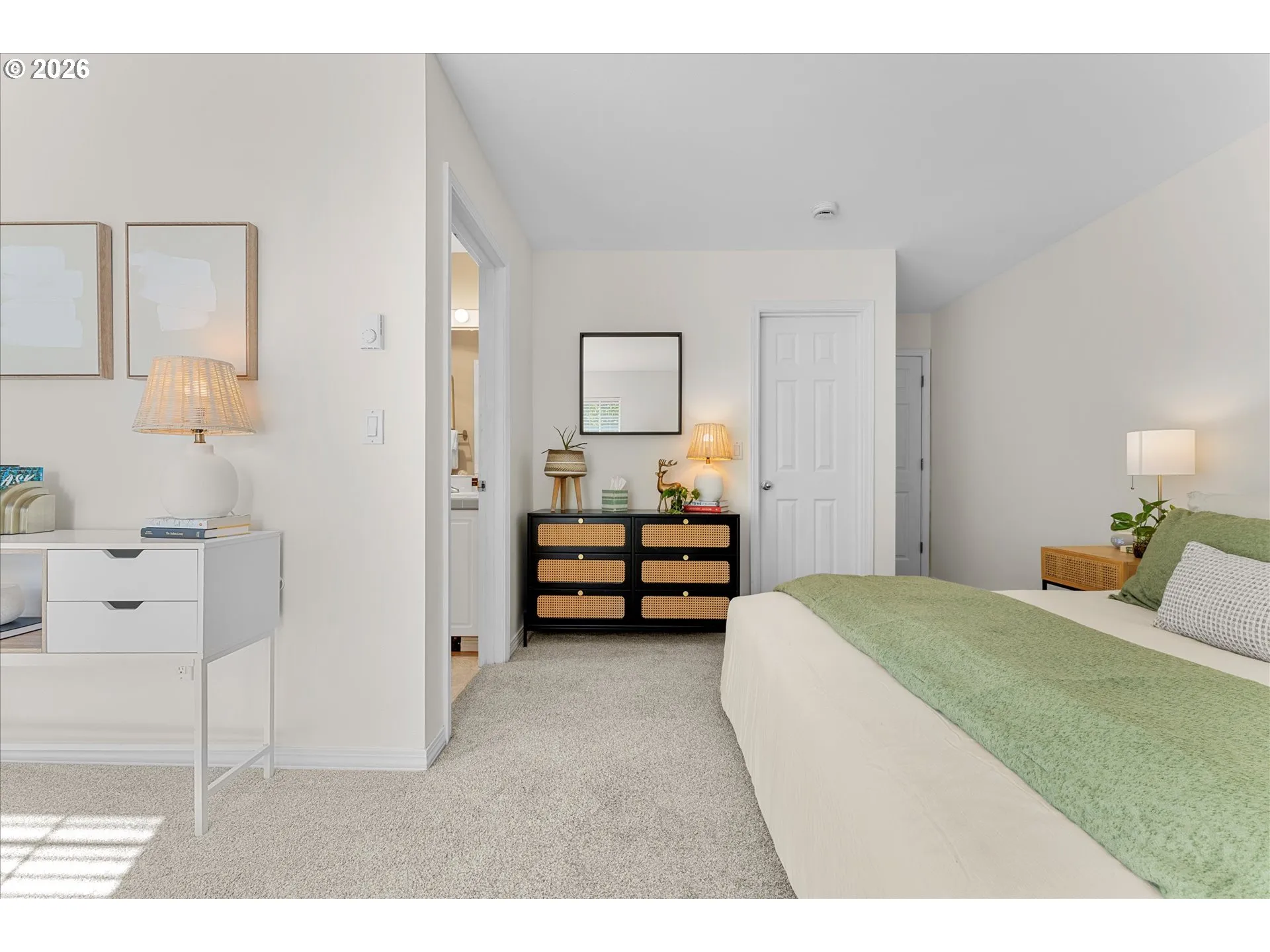 Bedroom, Primary