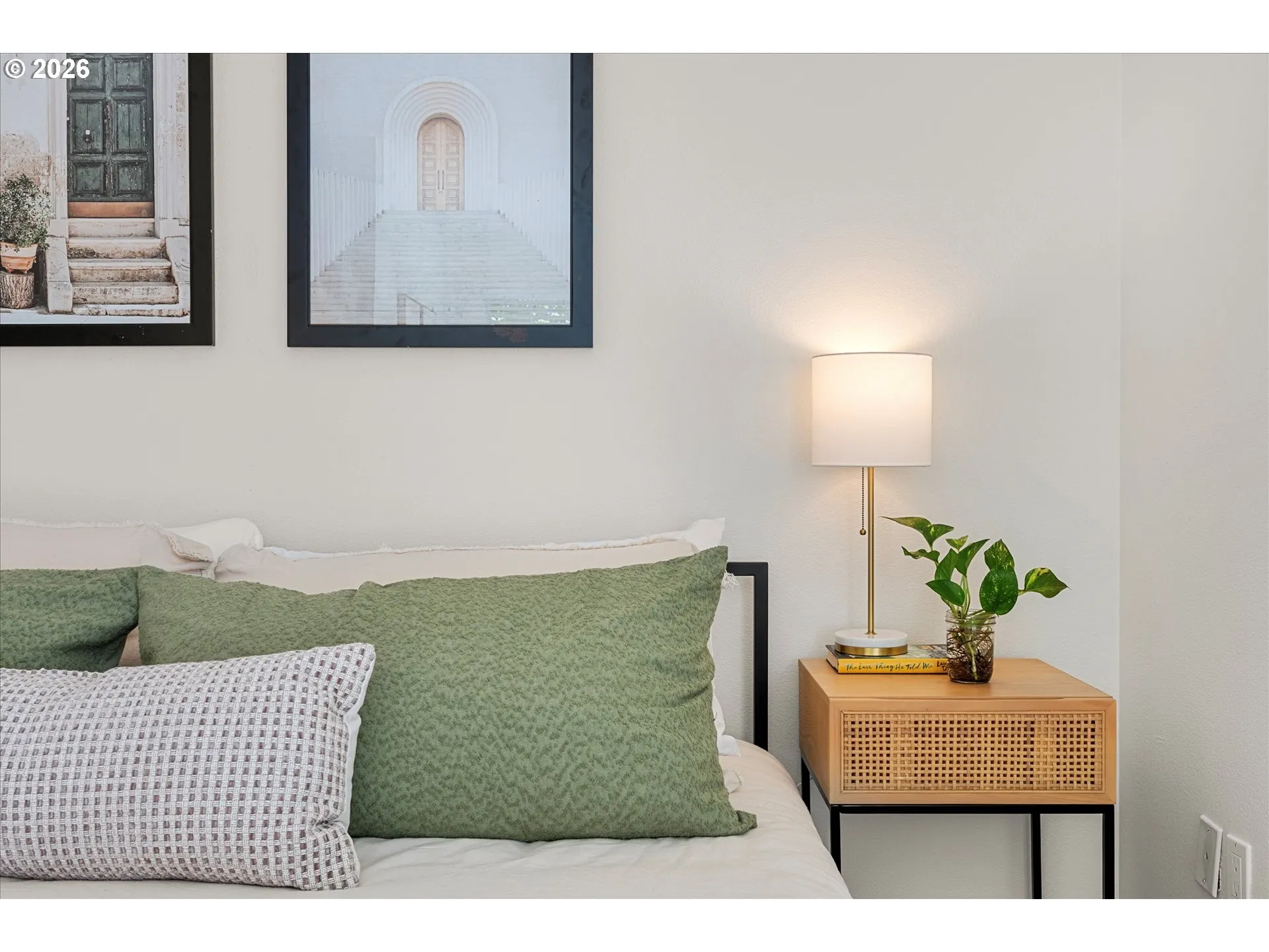 Bedroom, Primary