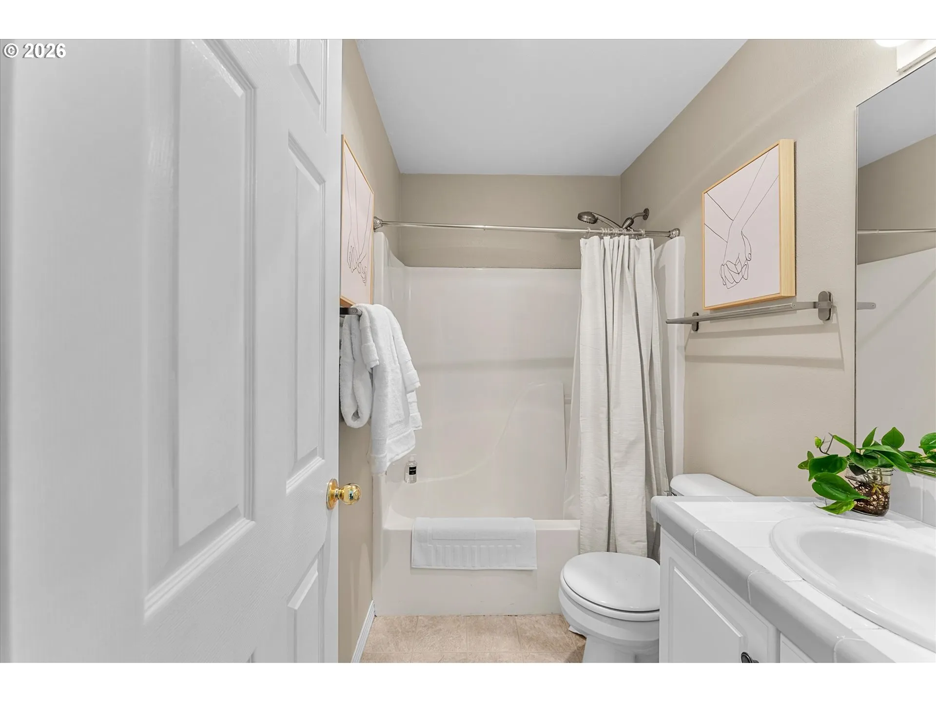 Bathroom, Attached