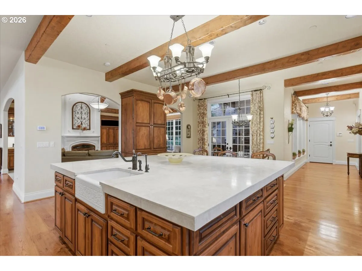 Kitchen-Island