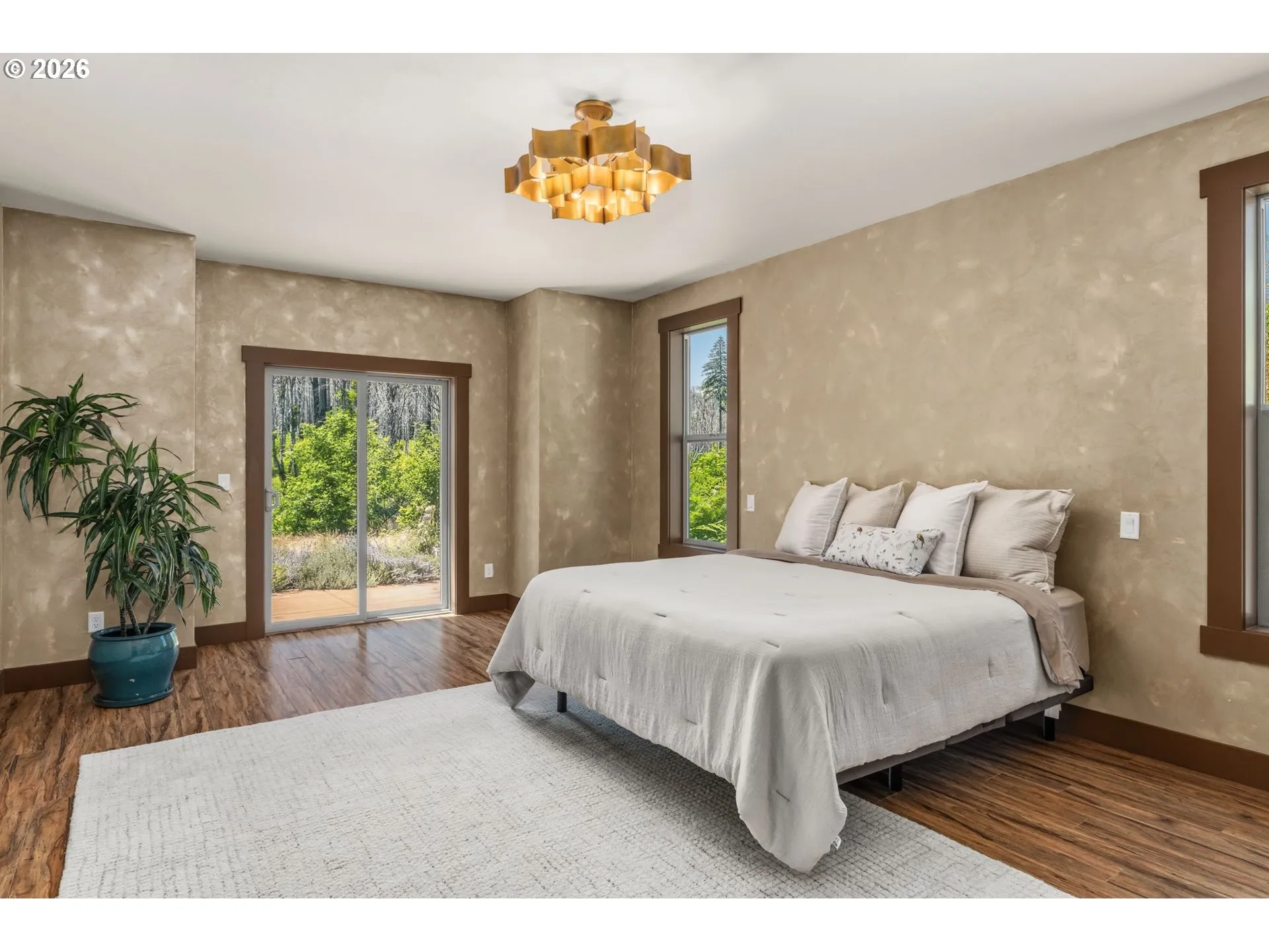 Owner's Suite Bedroom-Main