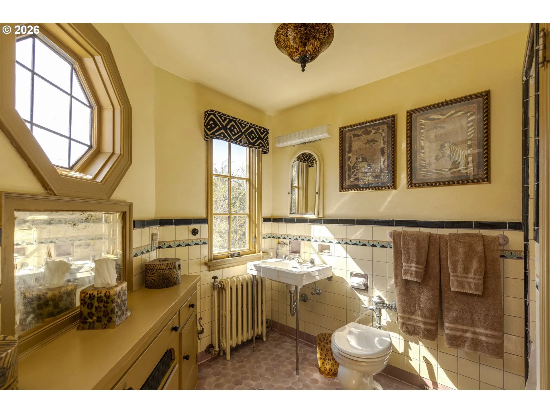 Primary Bedroom-Attached Bathroom