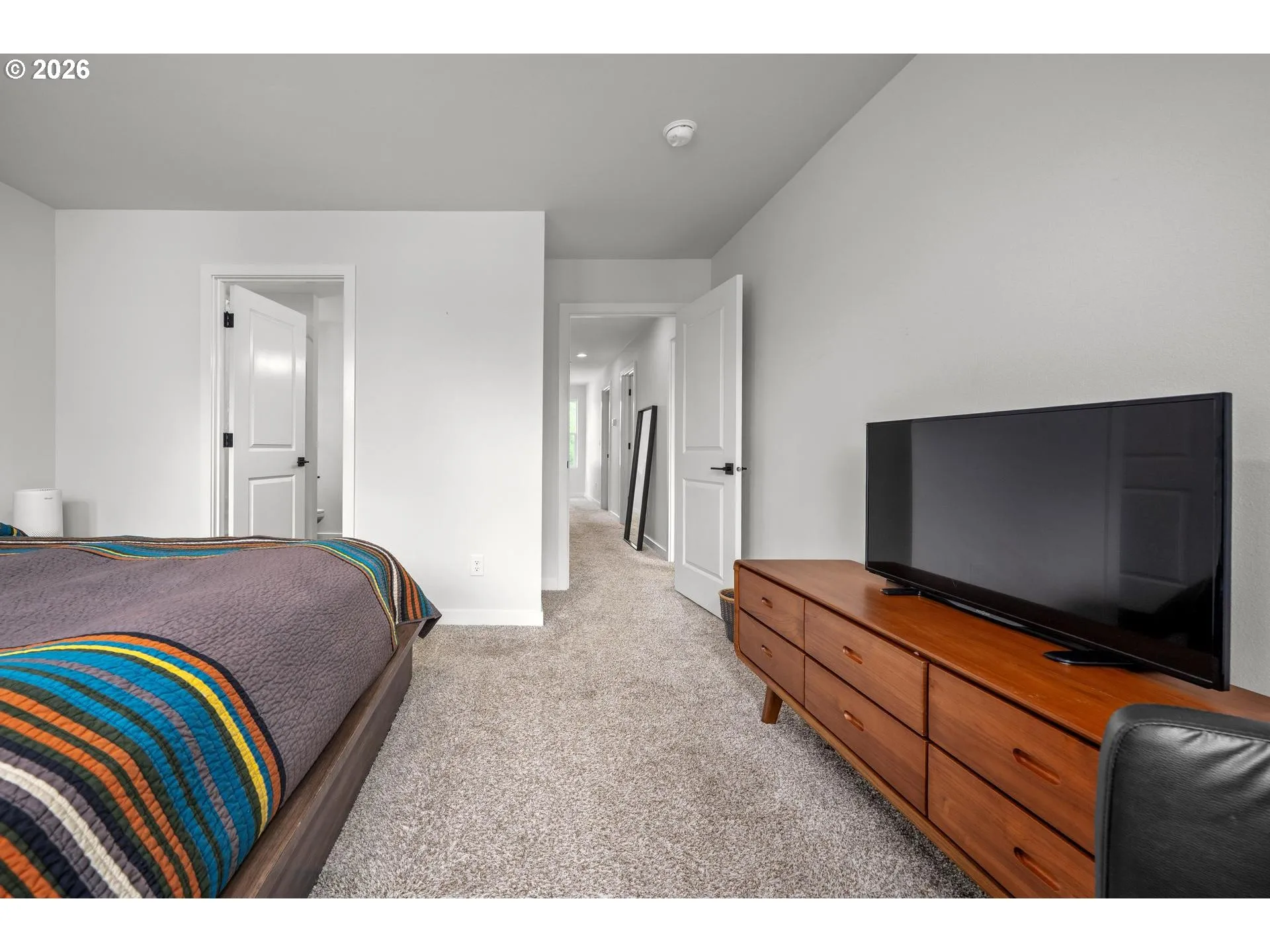 Bedroom, Owner's Suite-Walk-In Closet