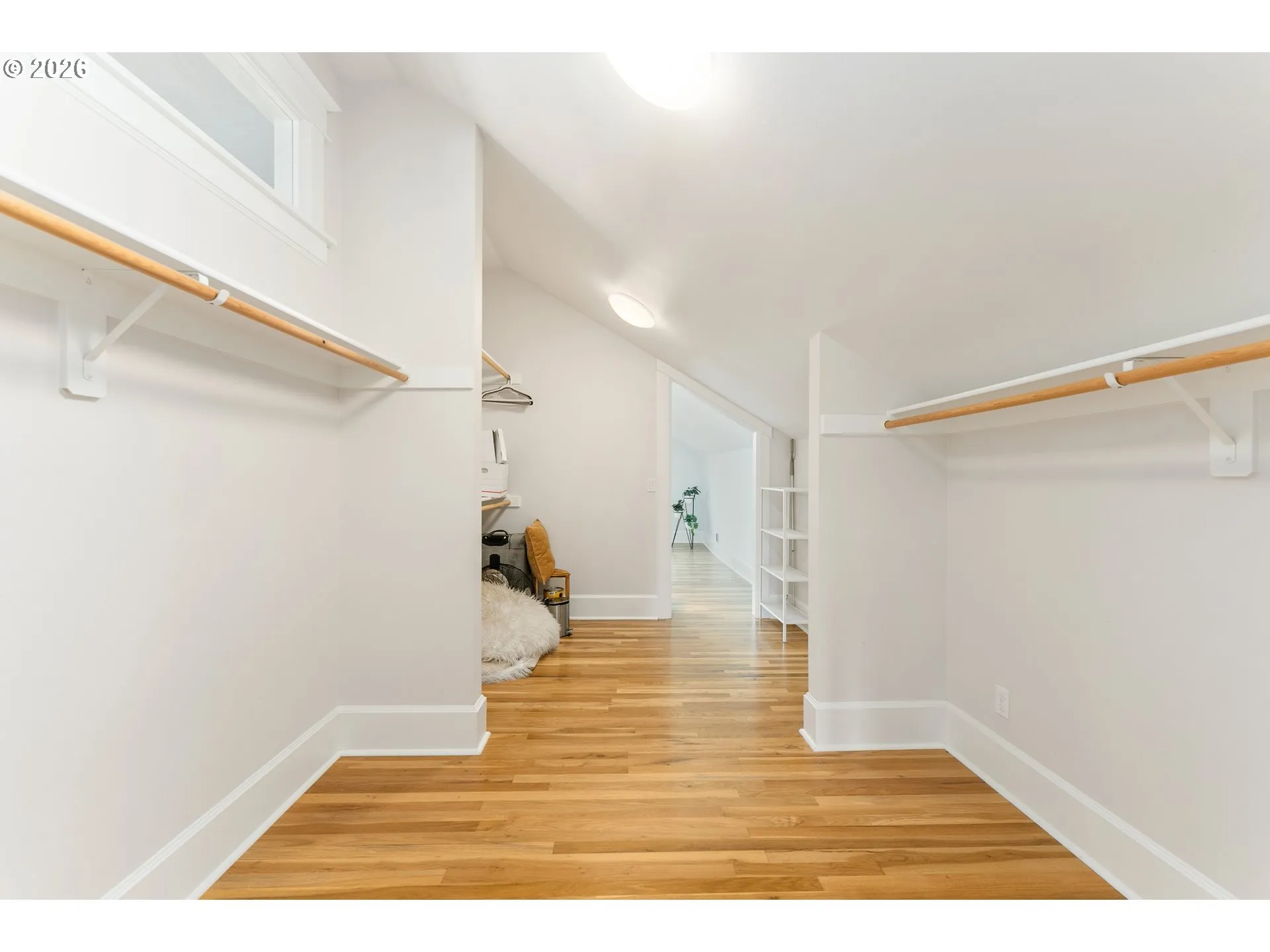 Bedroom-Walk-In Closet