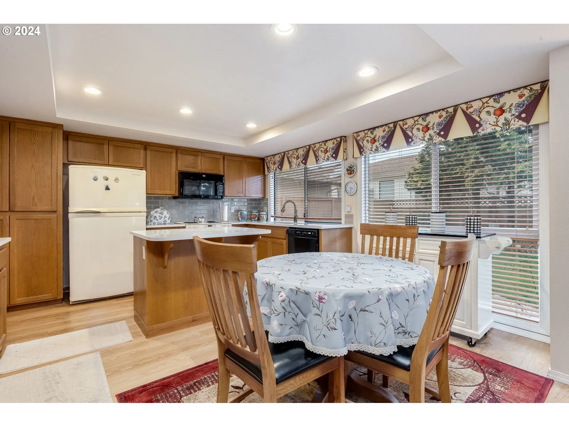 Kitchen/Nook