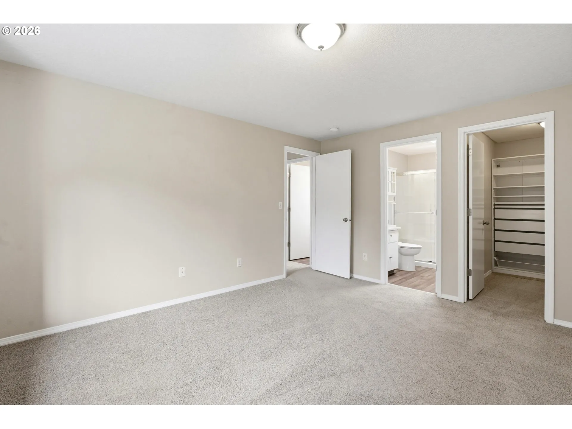 Bedroom, Owner's Suite-Upper