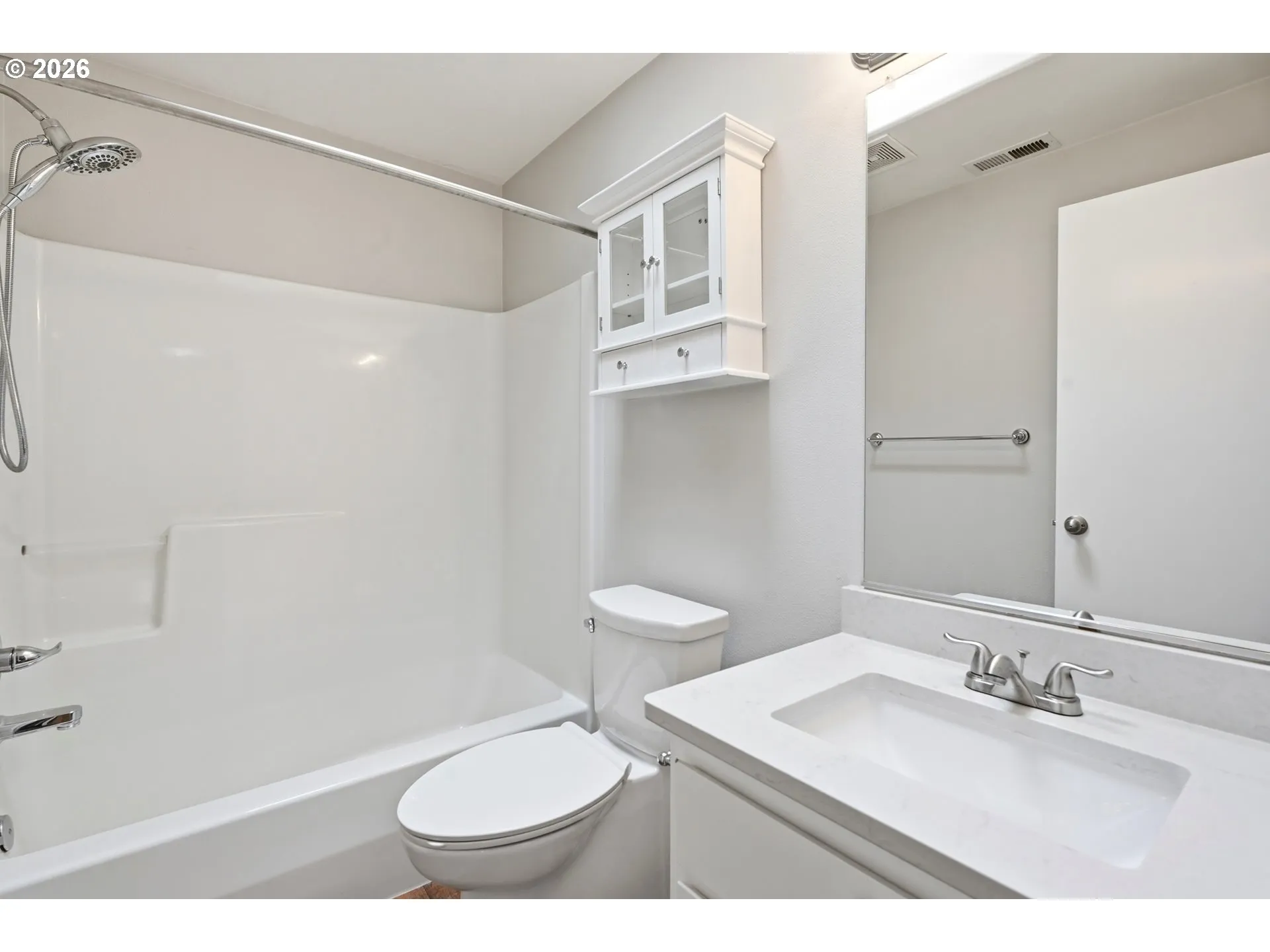 Bathroom-Upper