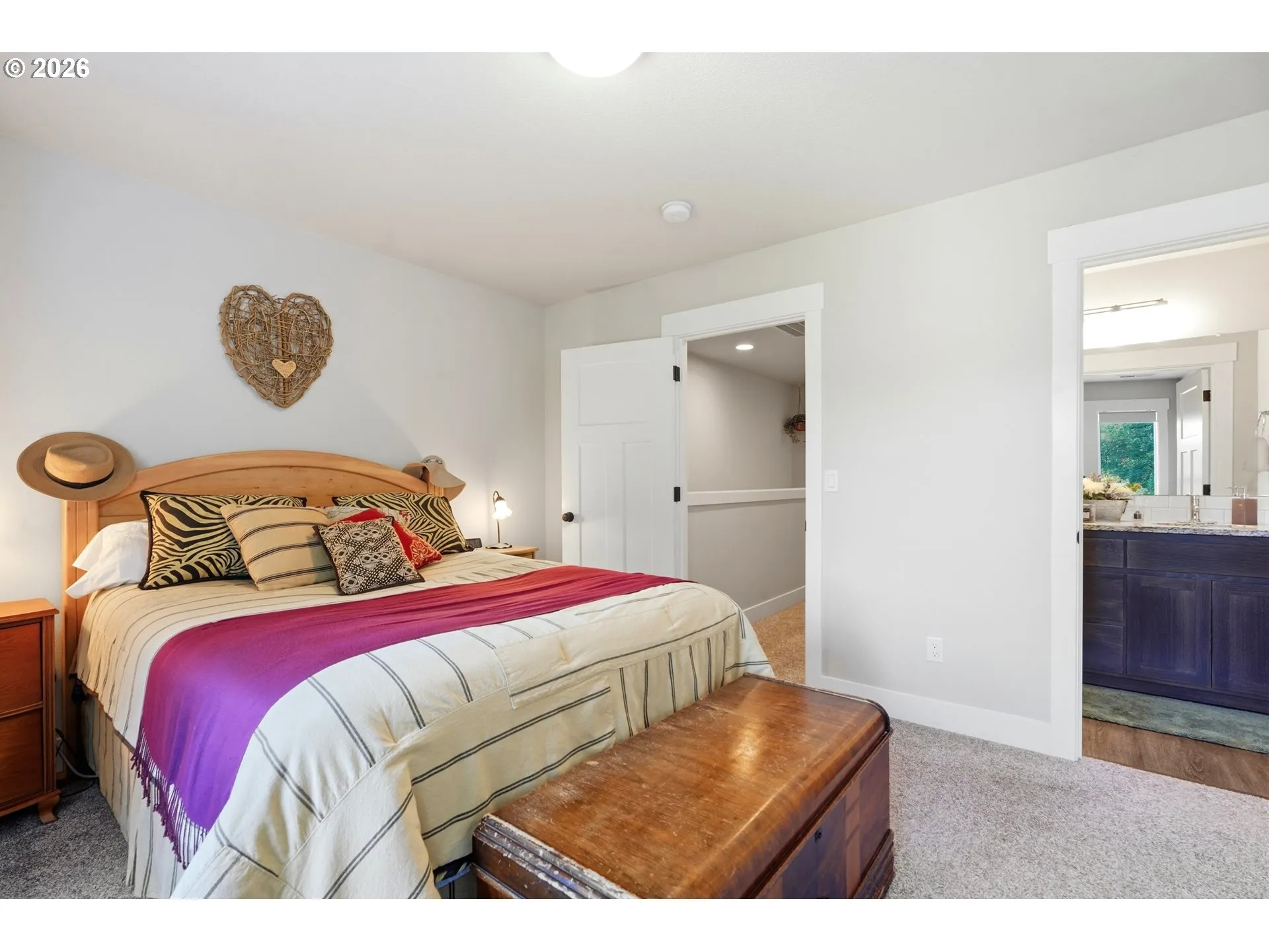 Bedroom, Primary