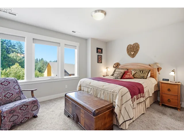 Bedroom, Primary