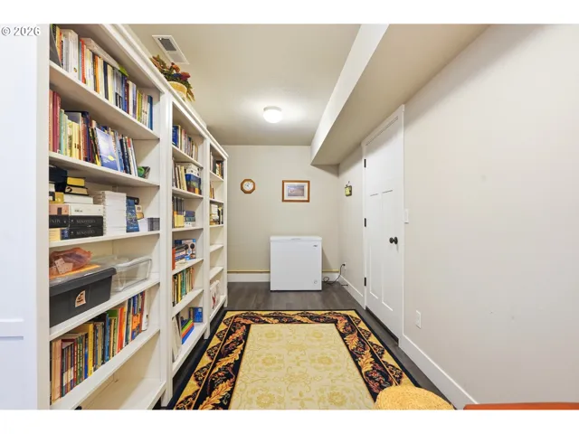 Bonus Room-Lower