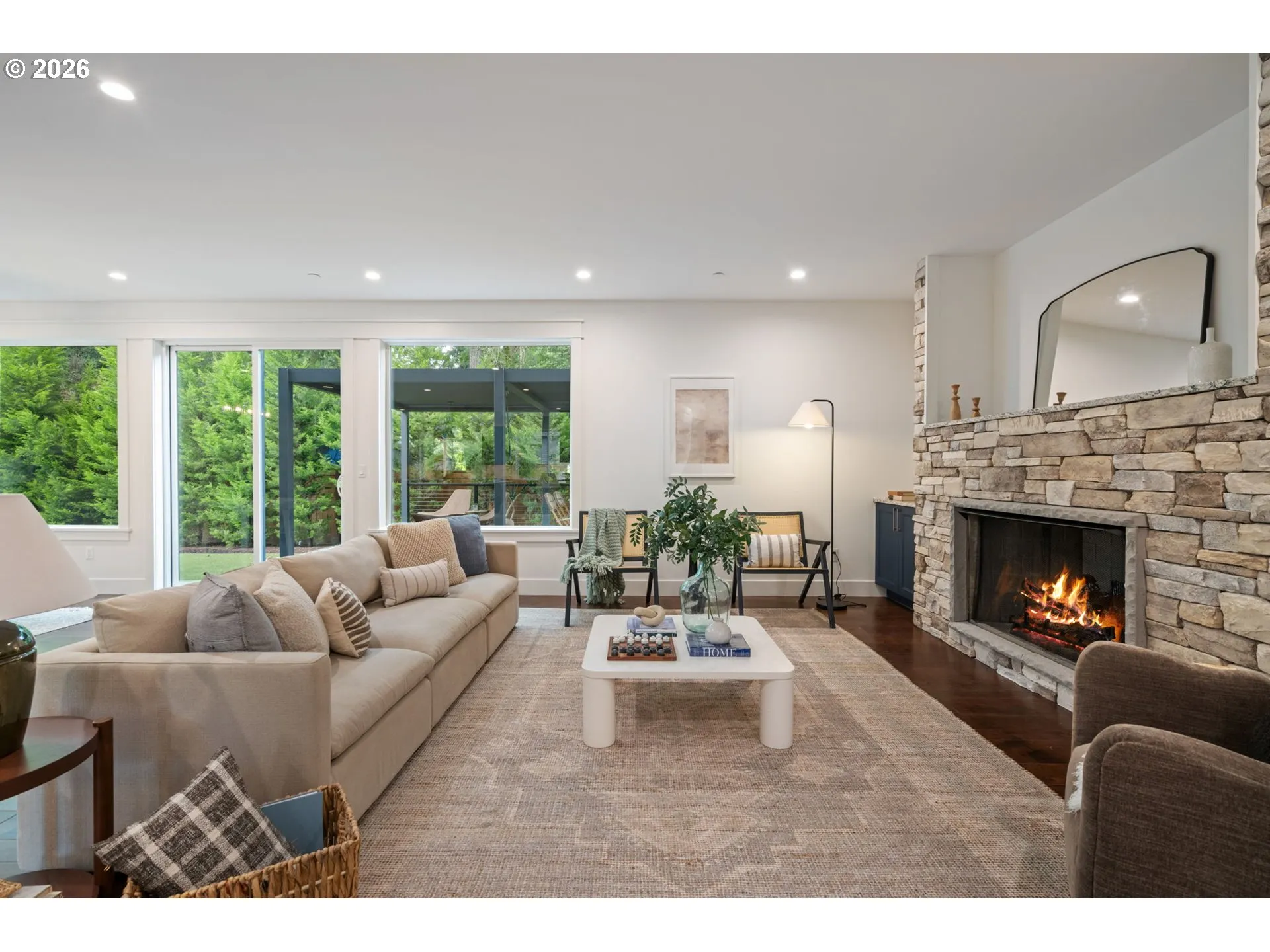 Living Room-Fireplace