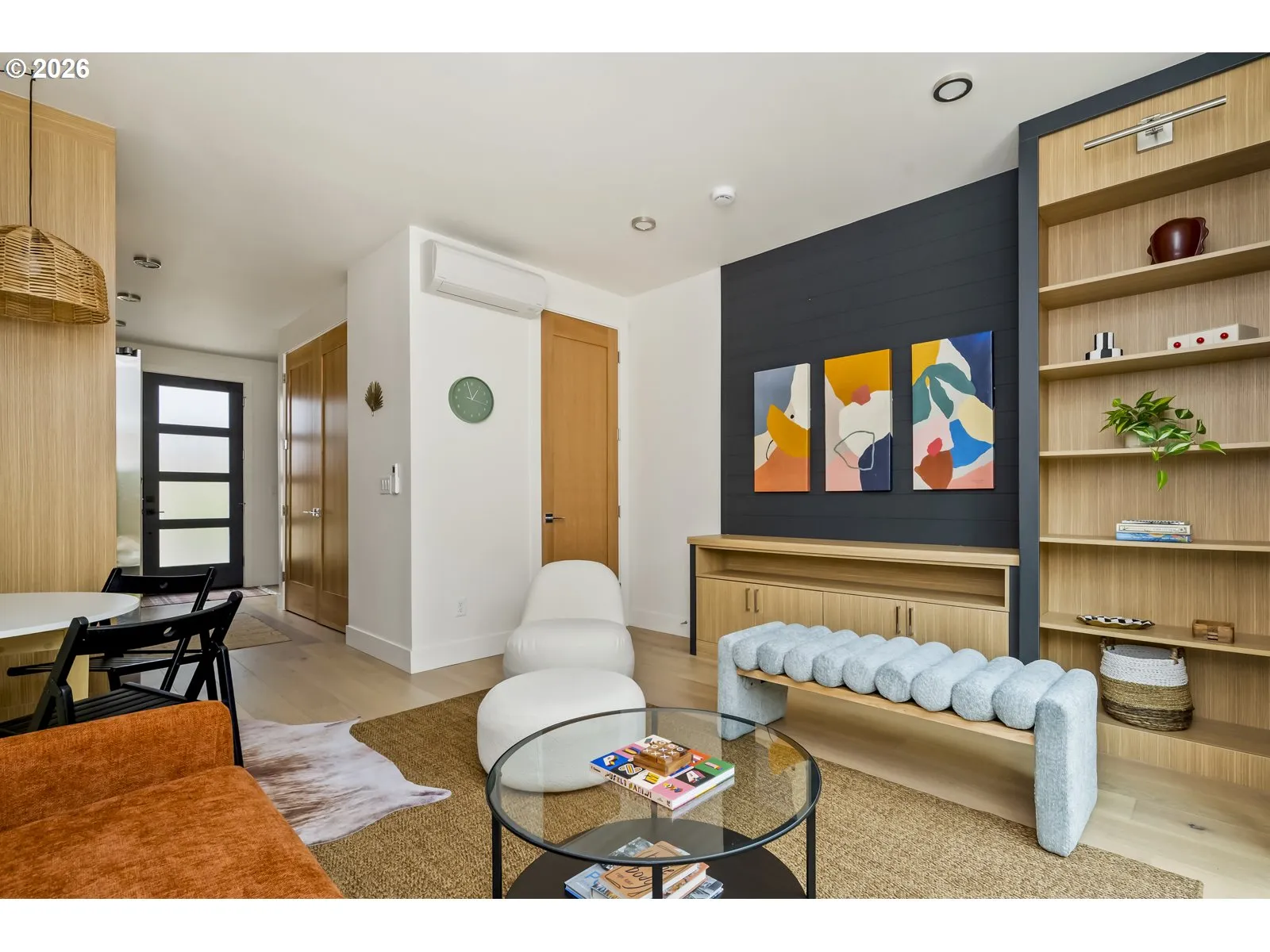 Living Room-Built-In Shelving