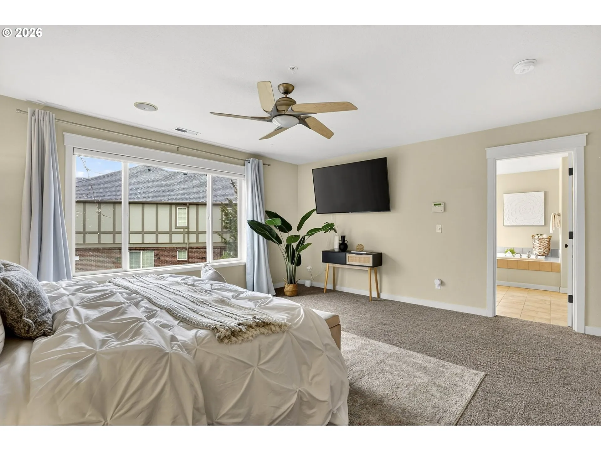 Bedroom, Primary-Upper