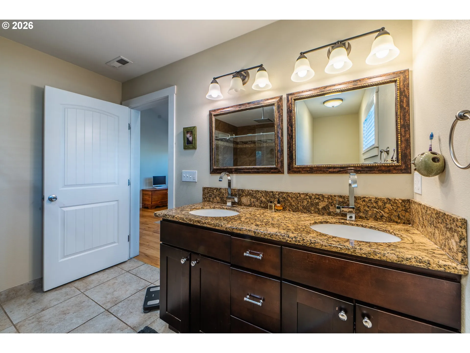 Bathroom, Attached