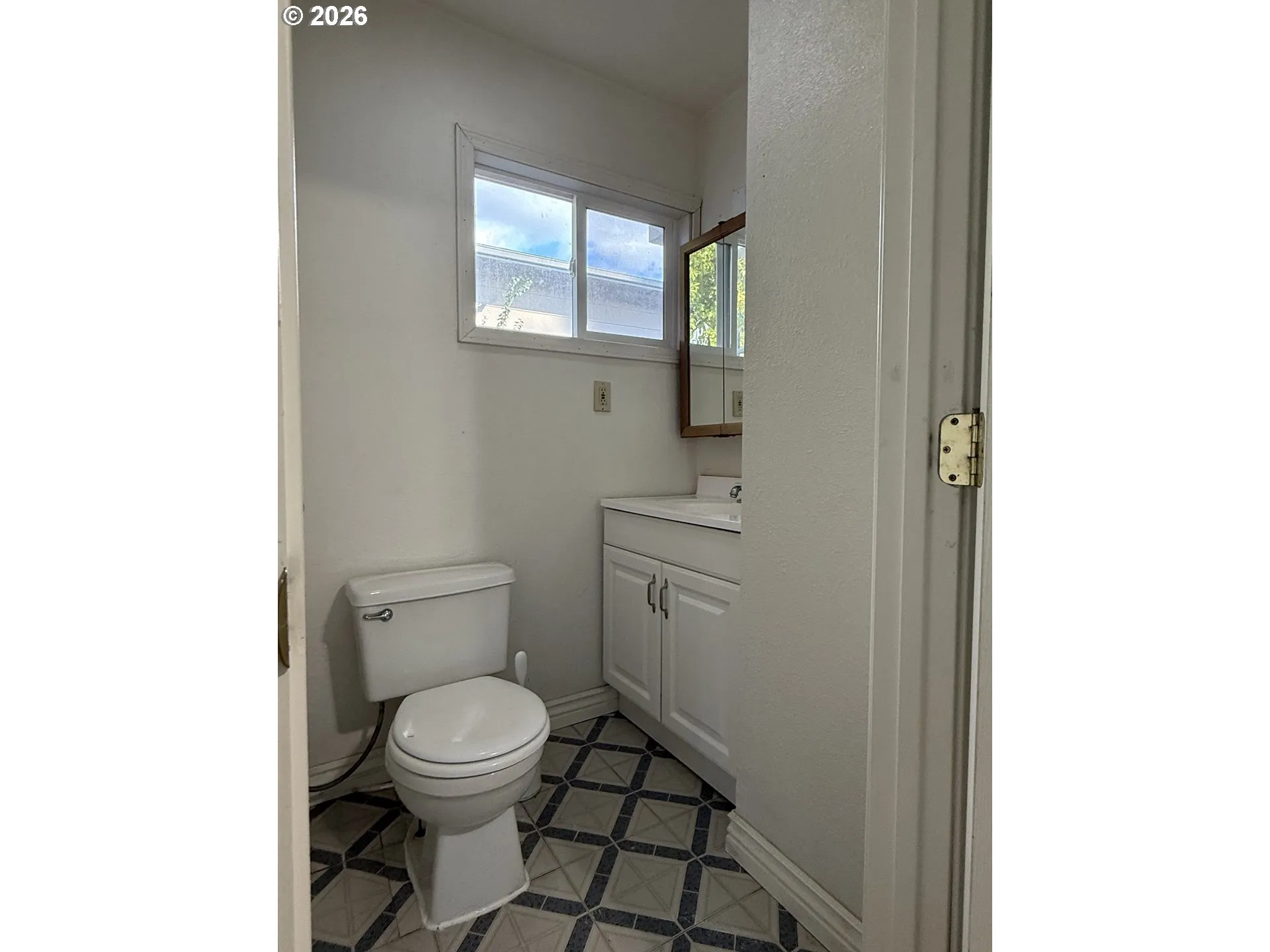 Bathroom, Attached-Half Bath