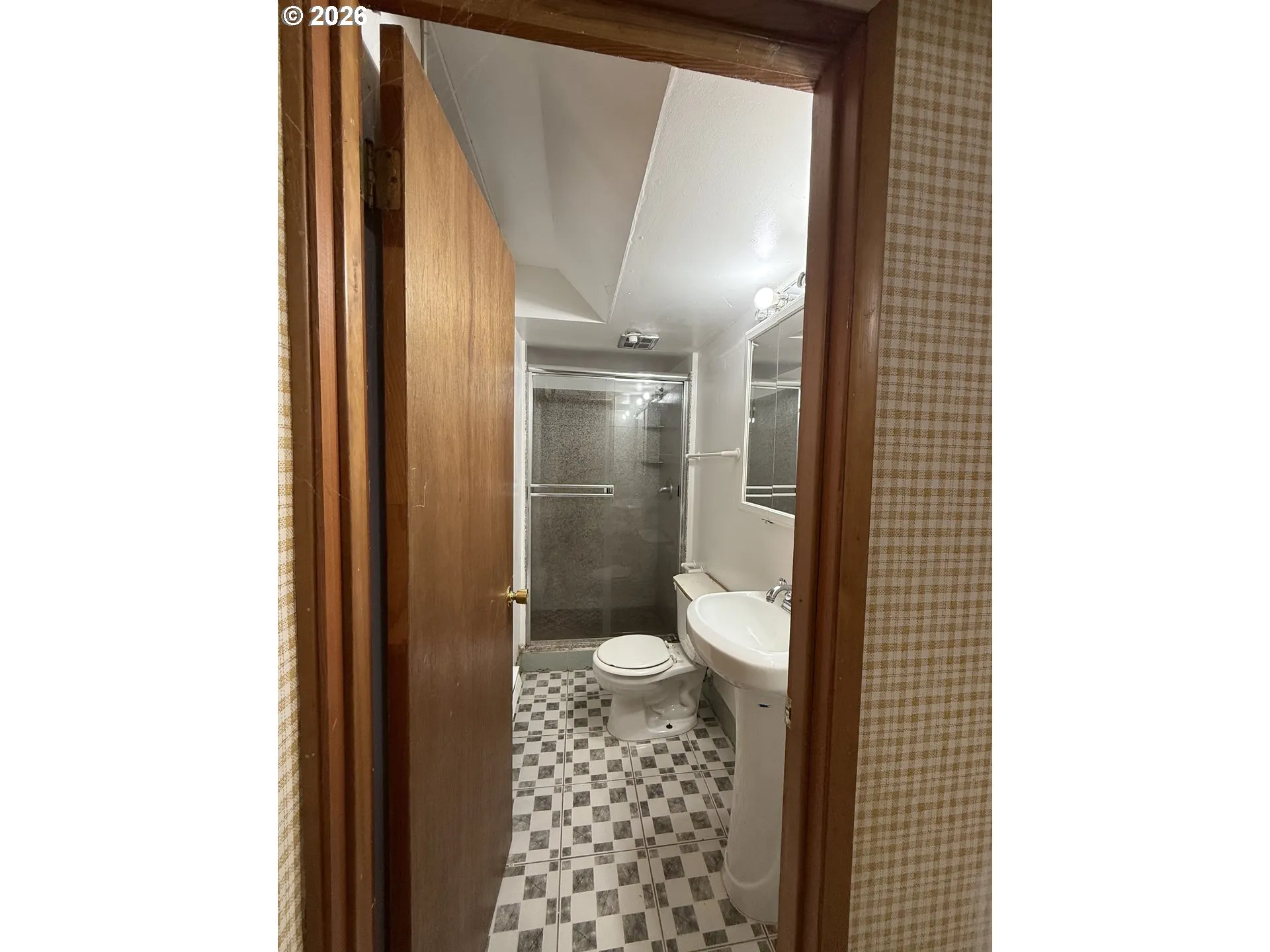 Bathroom-Lower