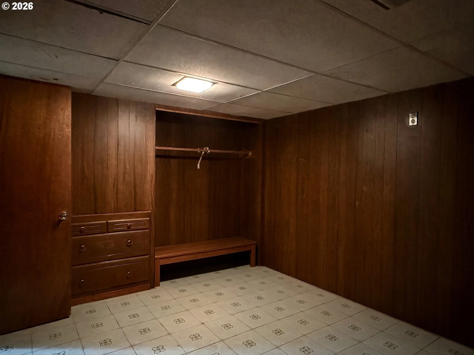 Bedroom-Lower