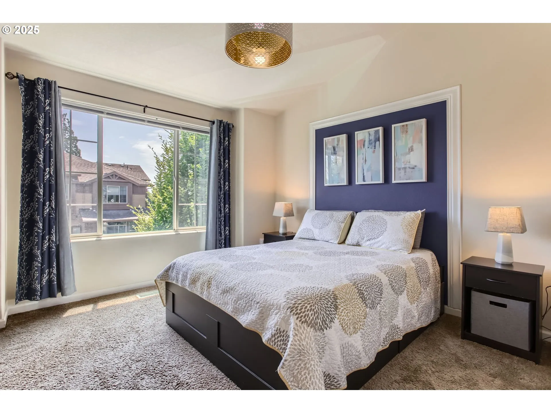 Bedroom, Primary-Vaulted Ceilings