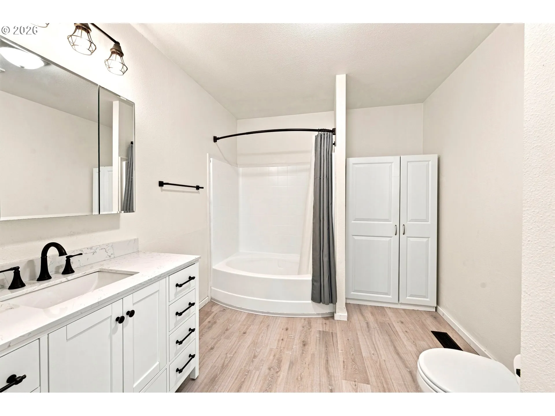 Owner's Suite Bathroom