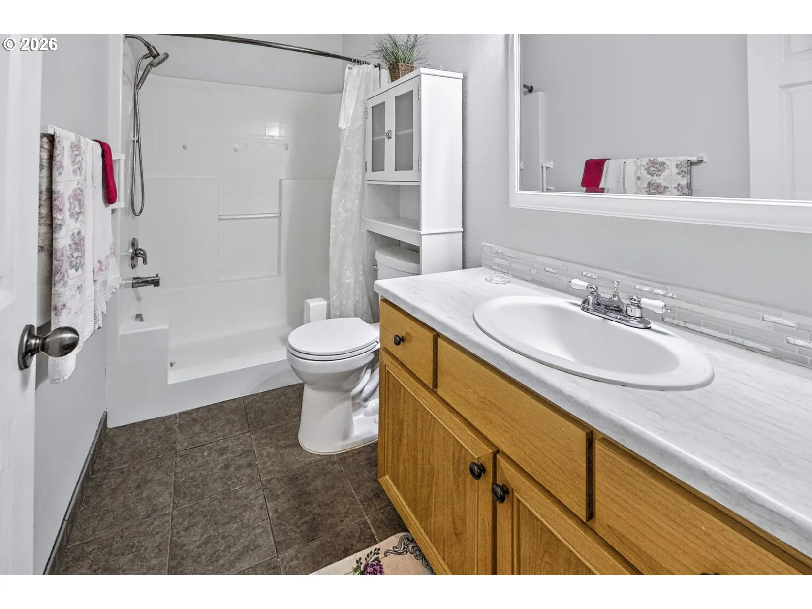 Bathroom, Attached