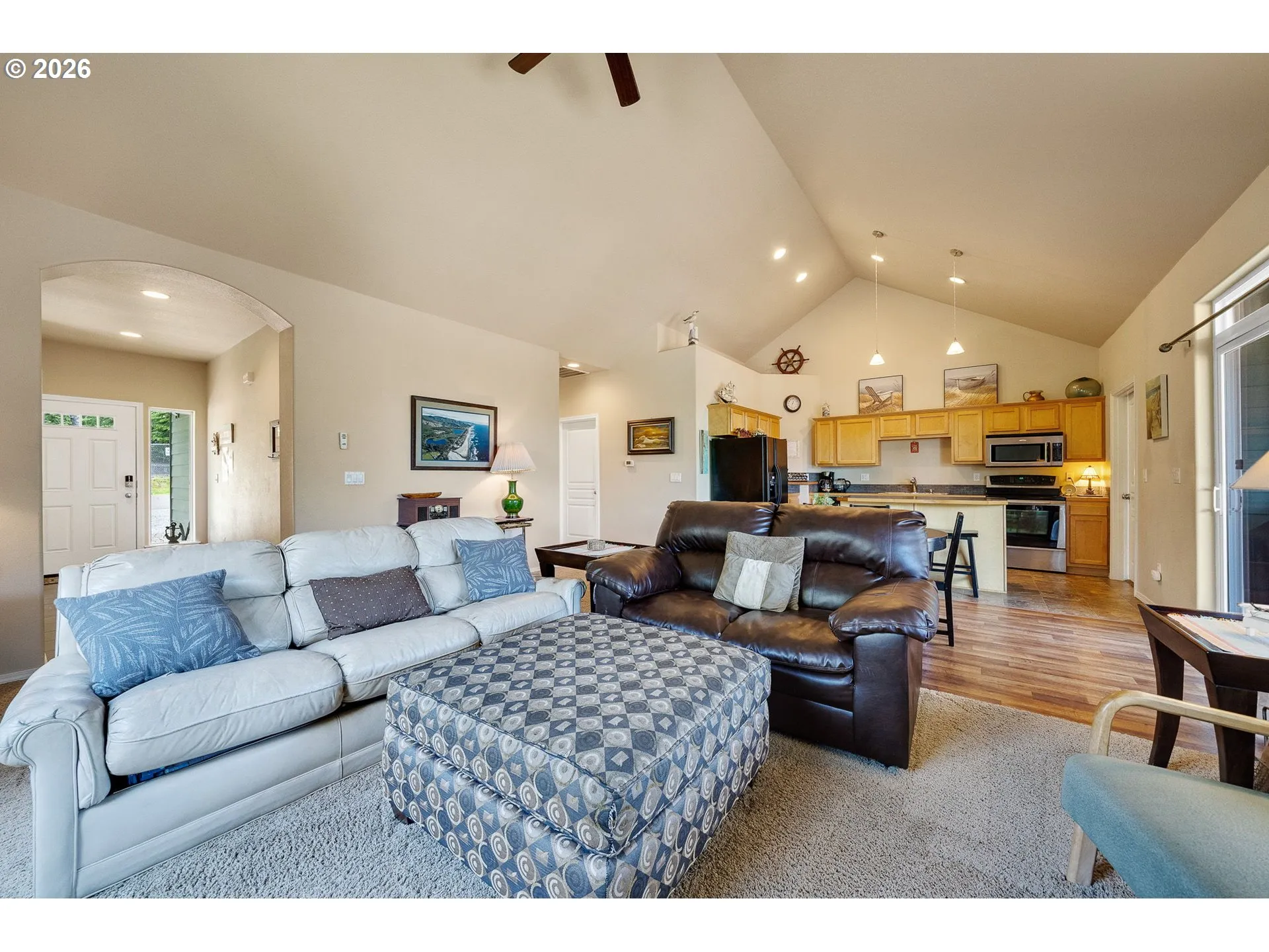 Living Room-Vaulted Ceilings
