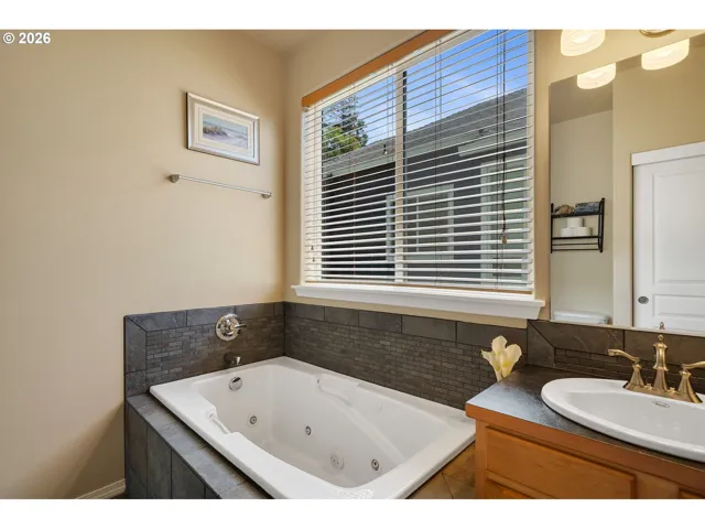 Owner's Suite Bathroom