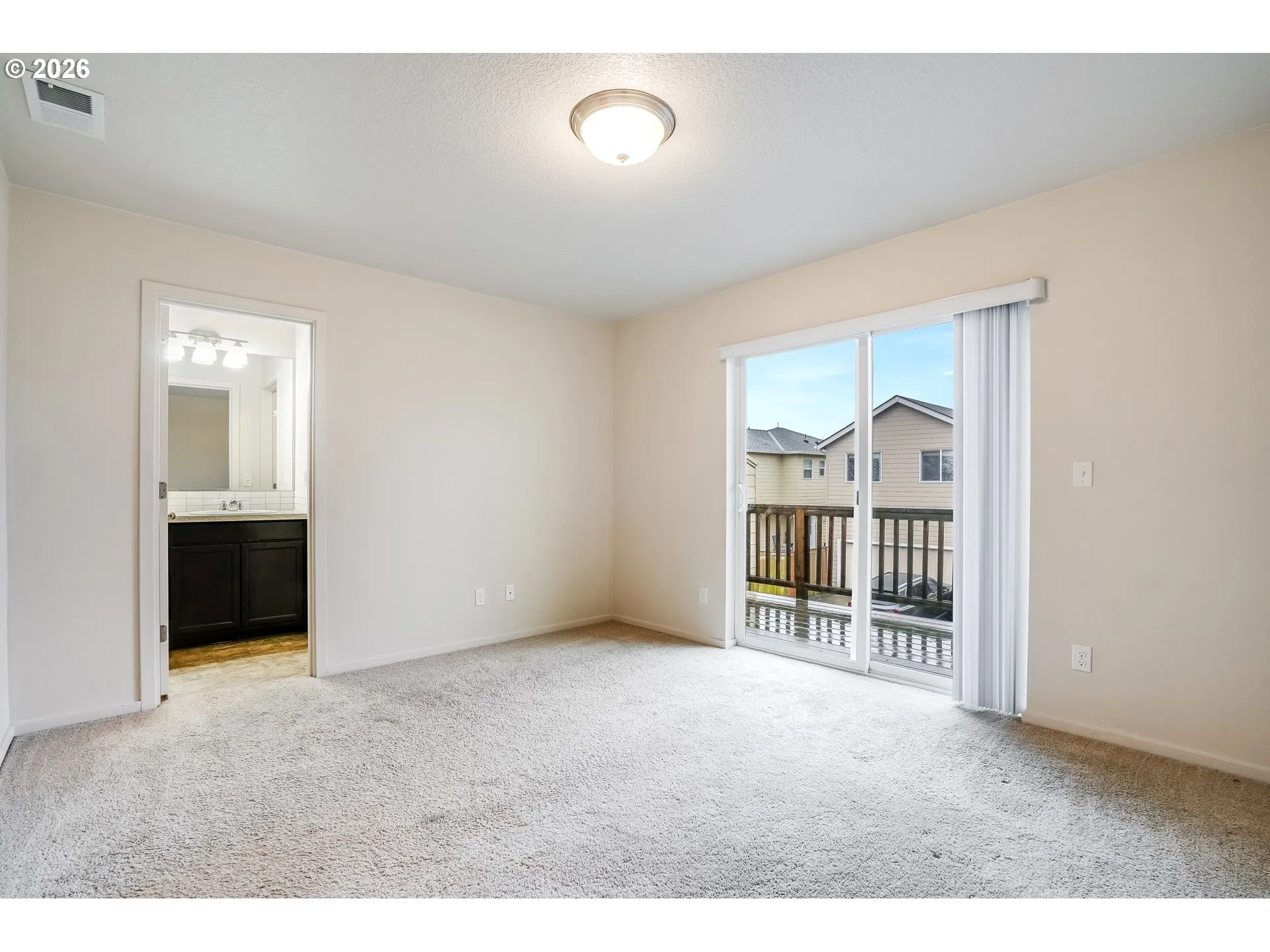 Primary Bedroom-Upper