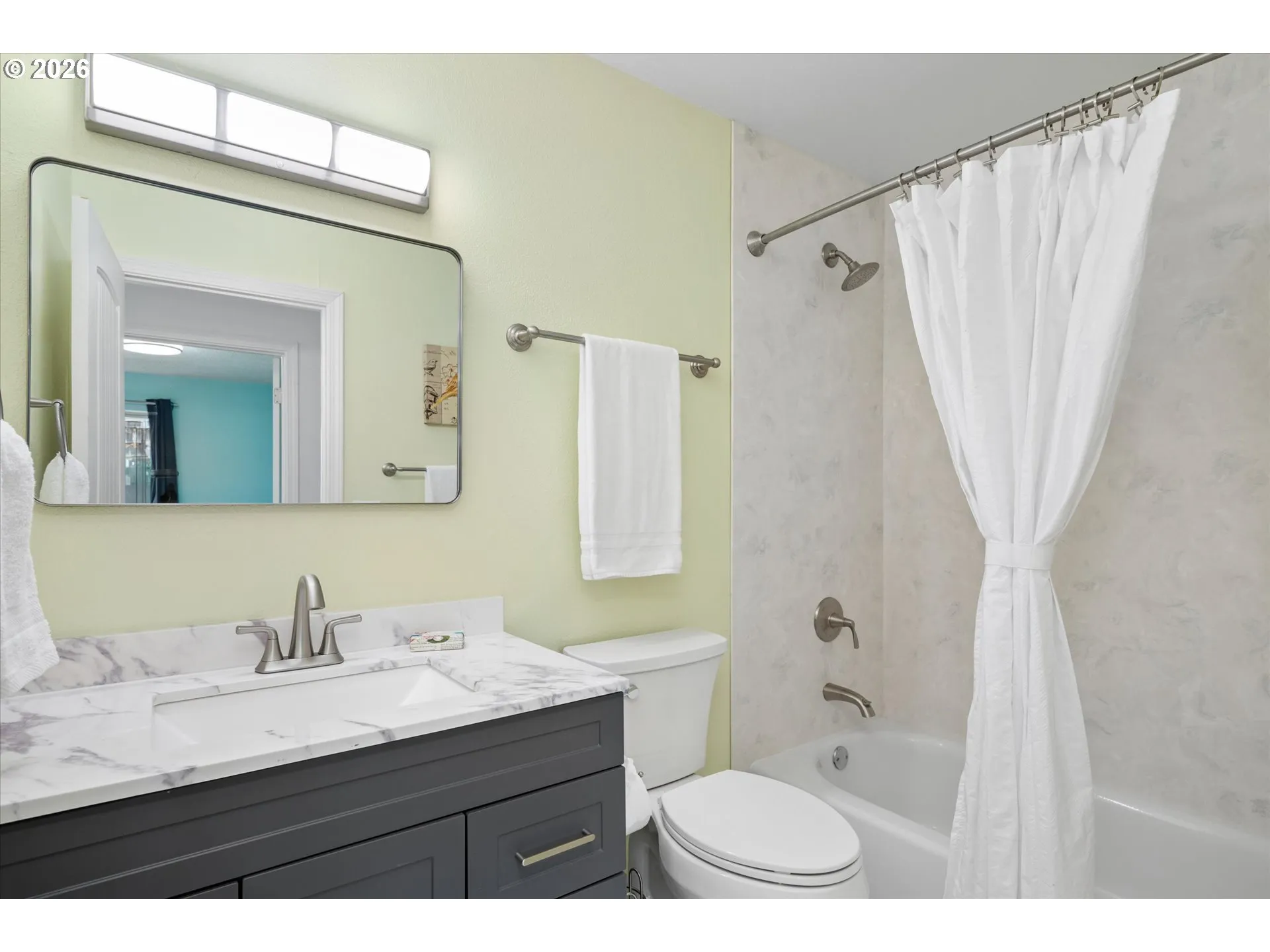 Bathroom-Upper