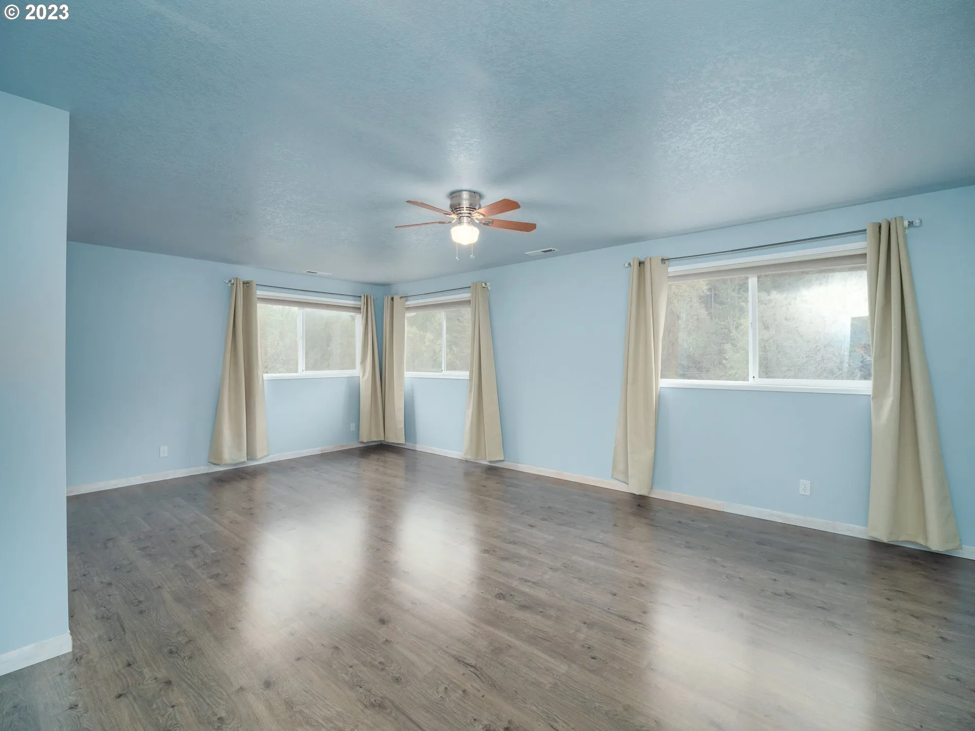 Bedroom-Upper