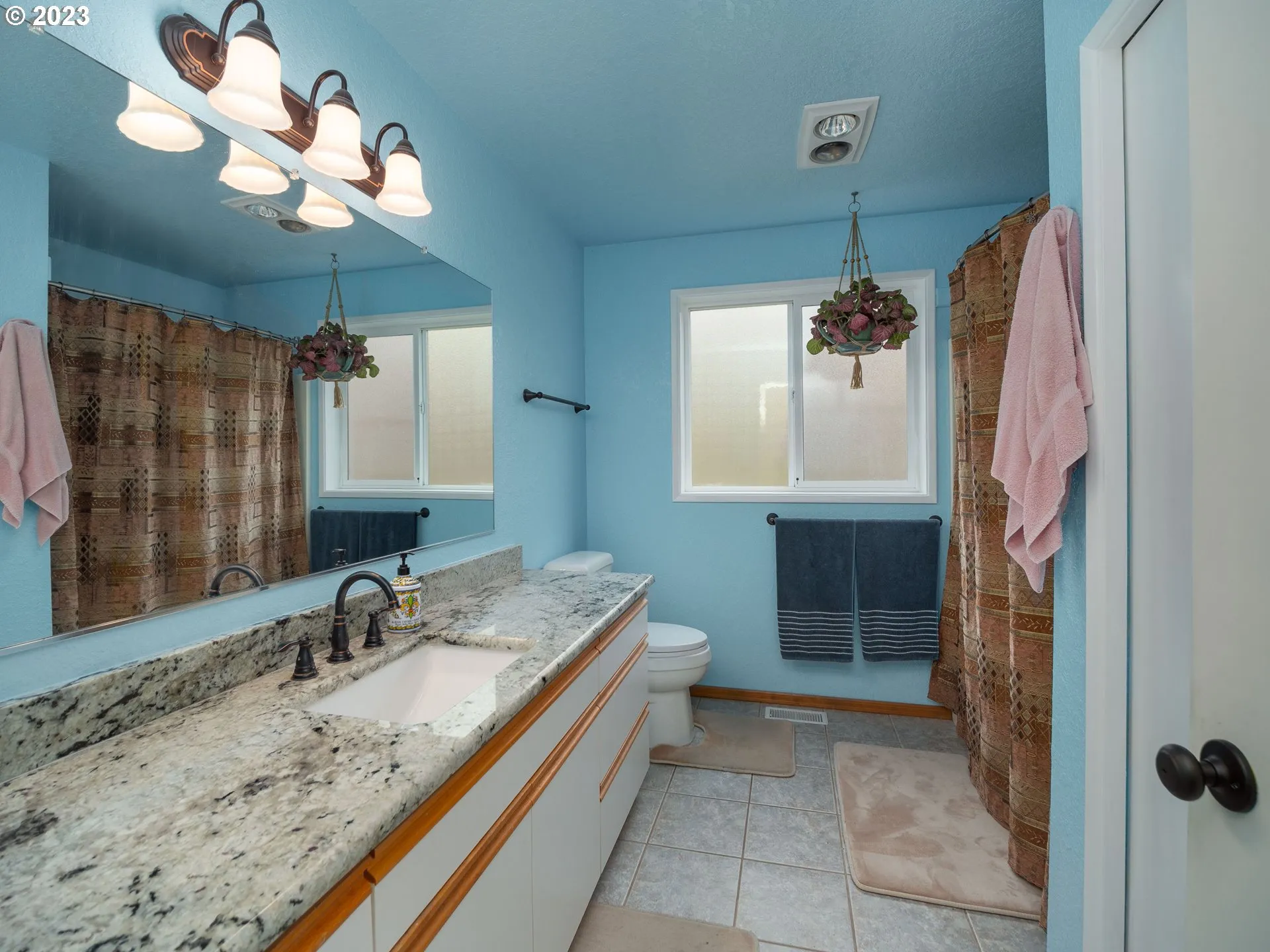 Bathroom-Upper