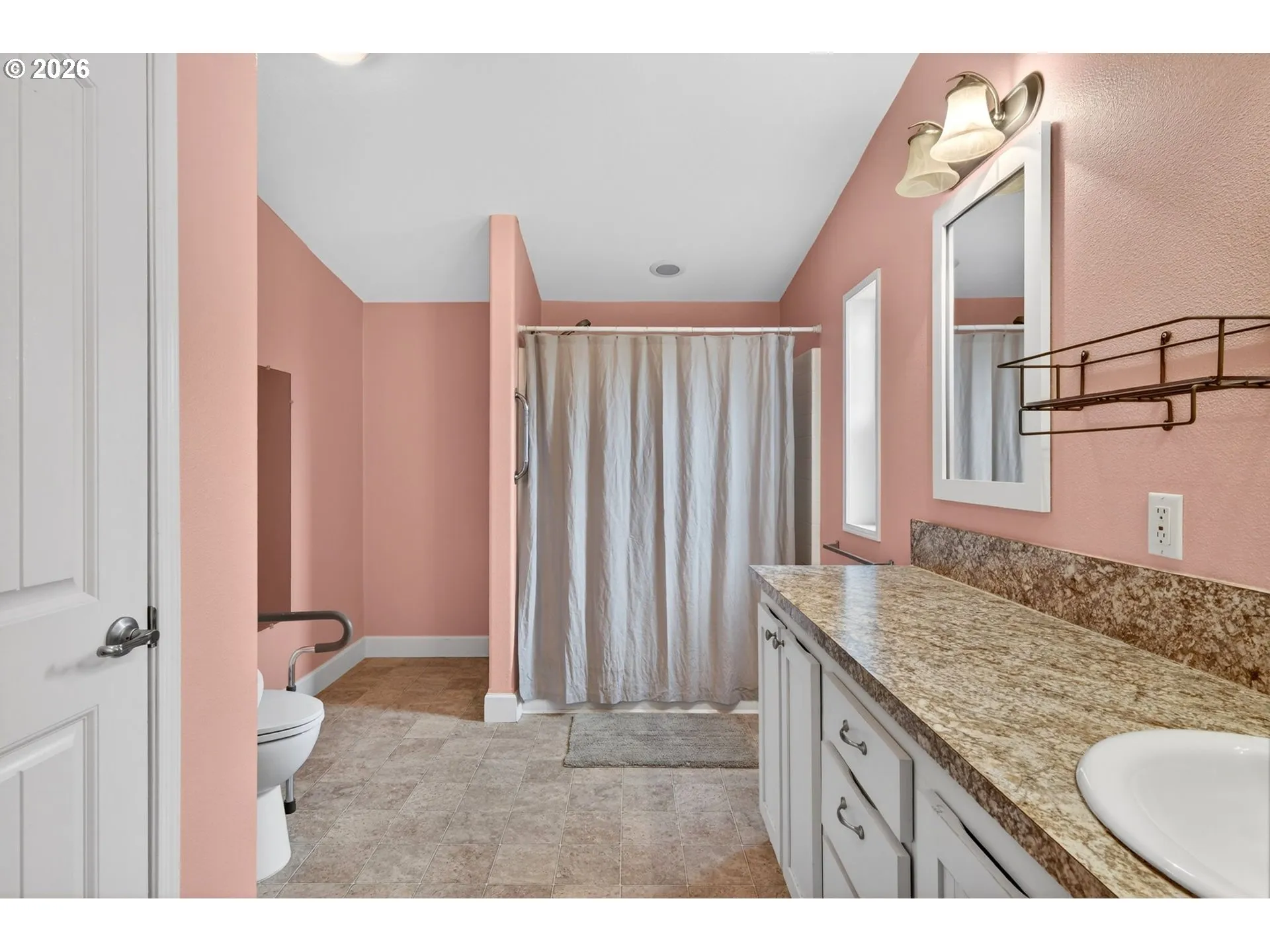 Bathroom, Attached-Walk in Shower