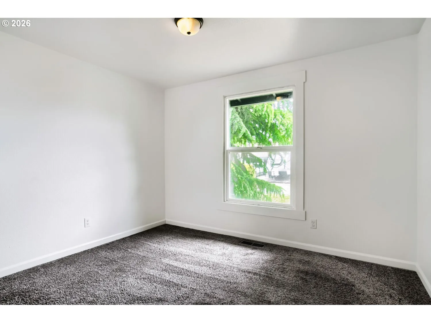 Bedroom, Primary