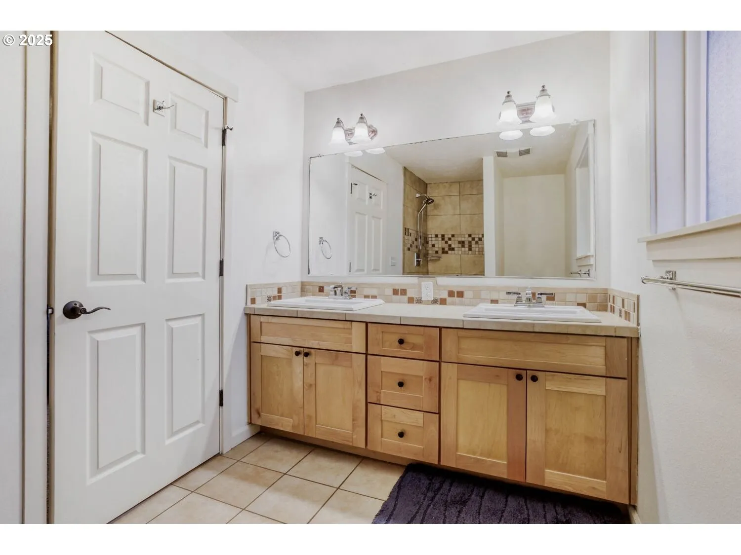 Attached Bathroom #1-Full Bathroom