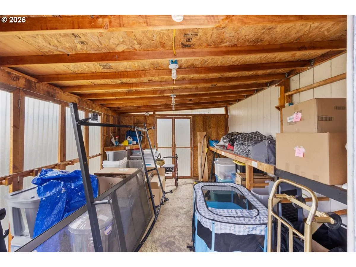 Shed
