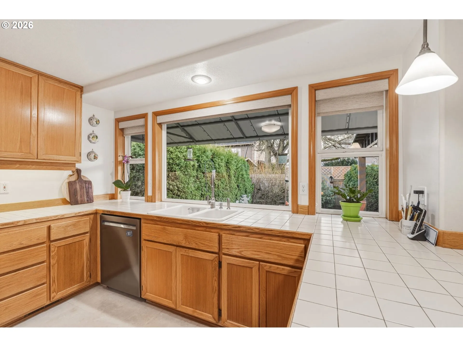 Kitchen/Outside