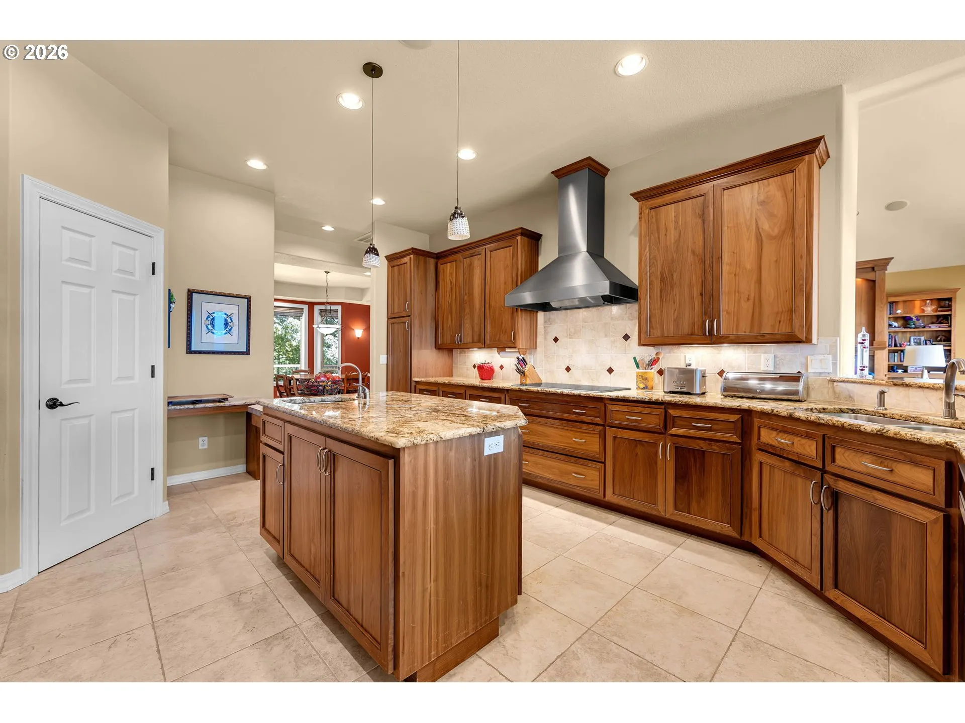 Kitchen-Island