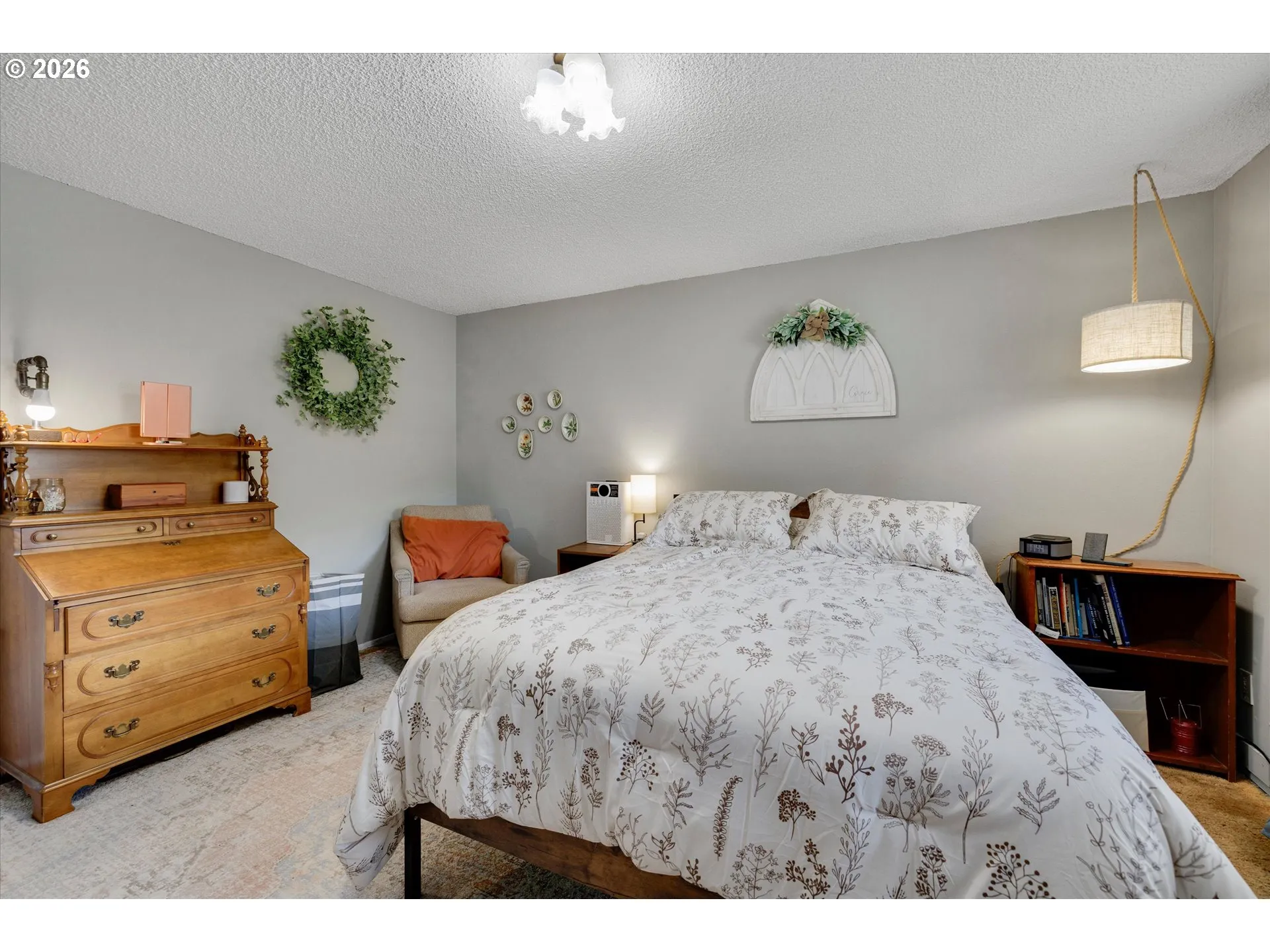 Bedroom, Primary
